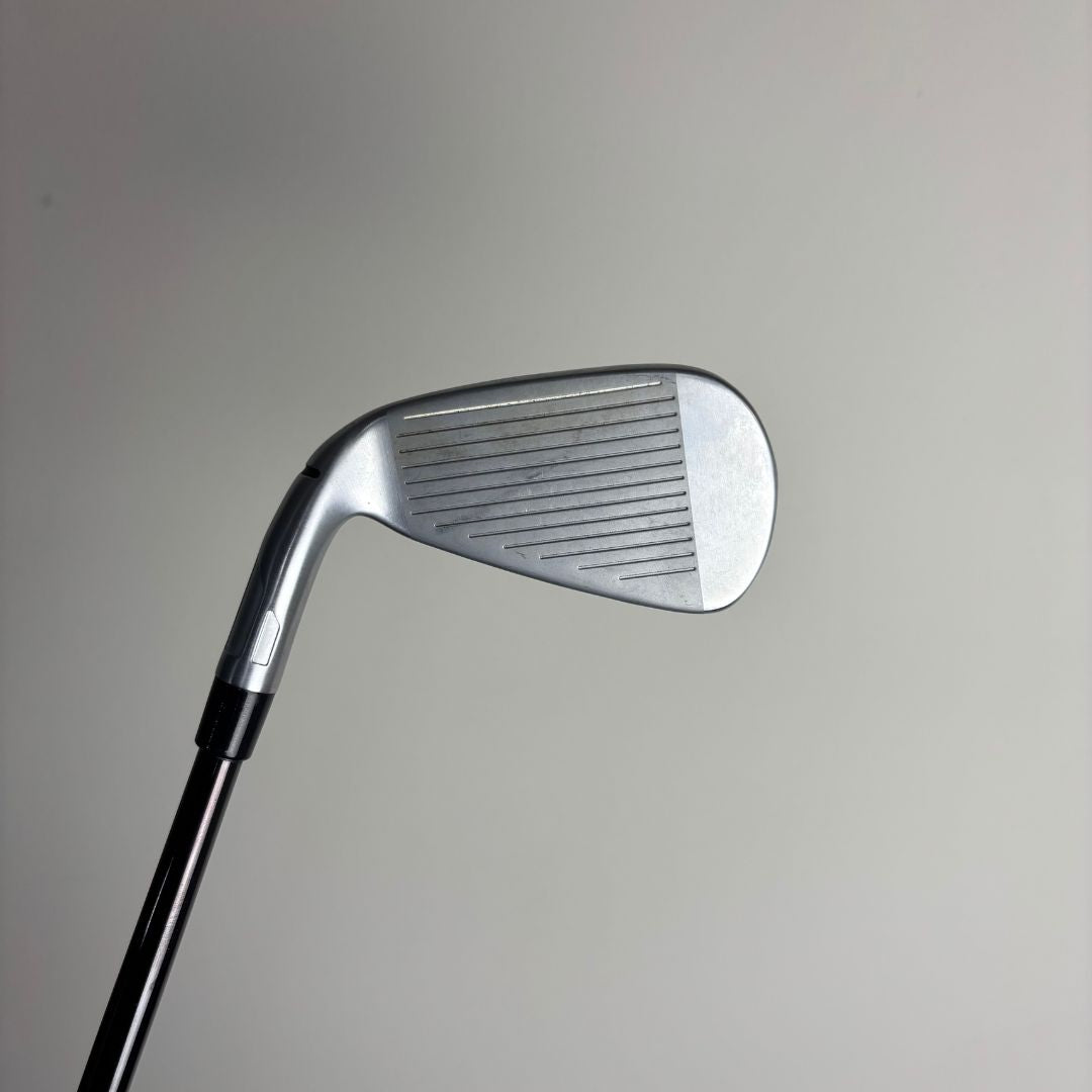 Taylormade Qi 4 Iron - KBS Tour Black X-Stiff - MCC +4 Black/Grey Midsize Grip