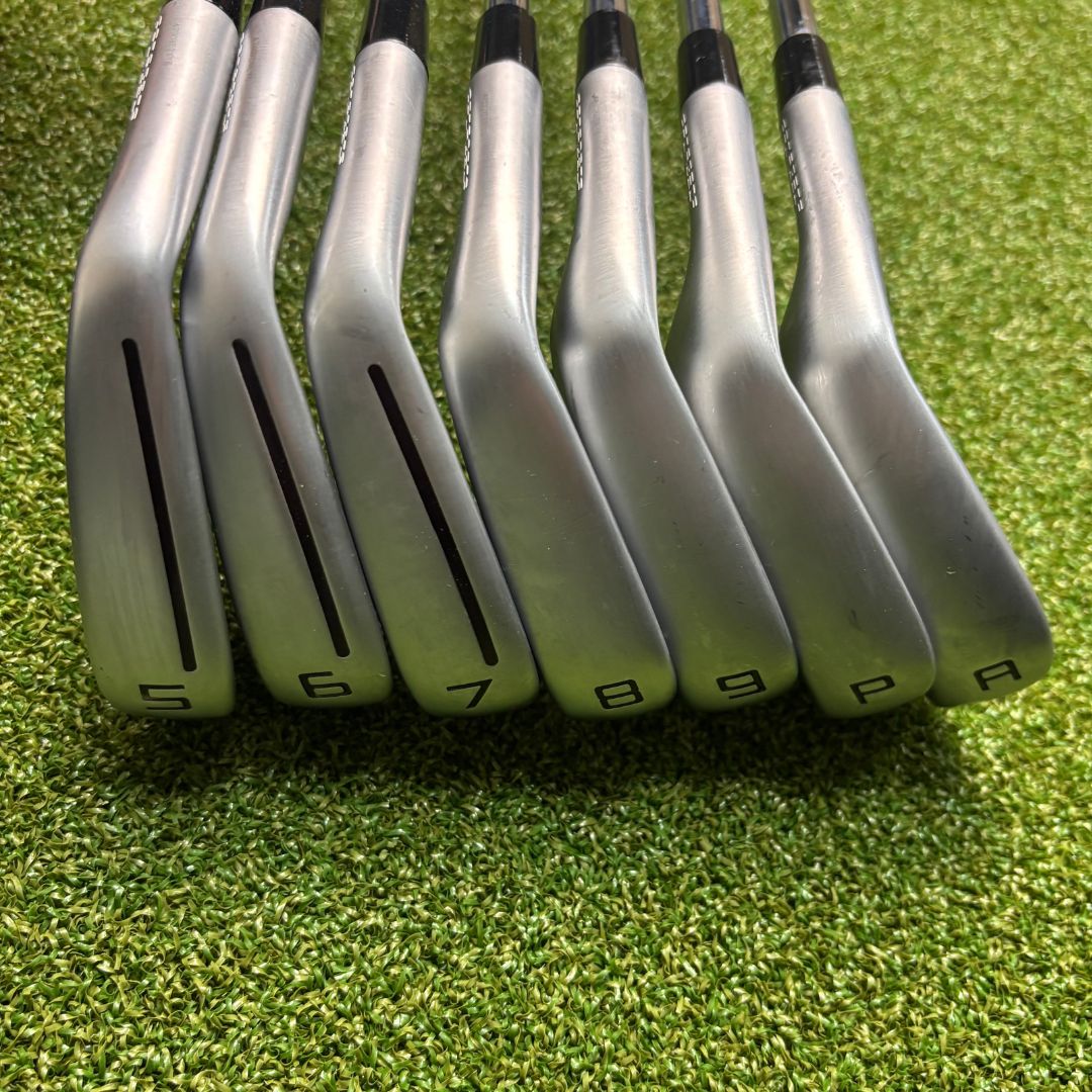 TaylorMade P790 - 5-AW - KBS Max Lite 85g Regular - Tour Velvet 360 Grip - LEFT HANDED