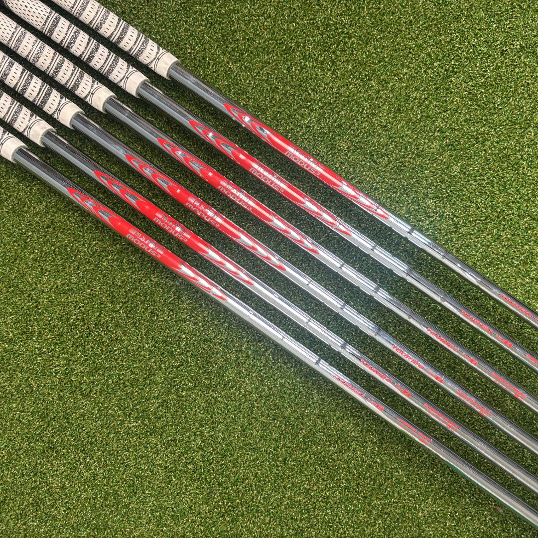 Taylormade P7MC Irons – 5-PW – N.S. Pro Modus 120g Extra Stiff – MCC Black/White Grips