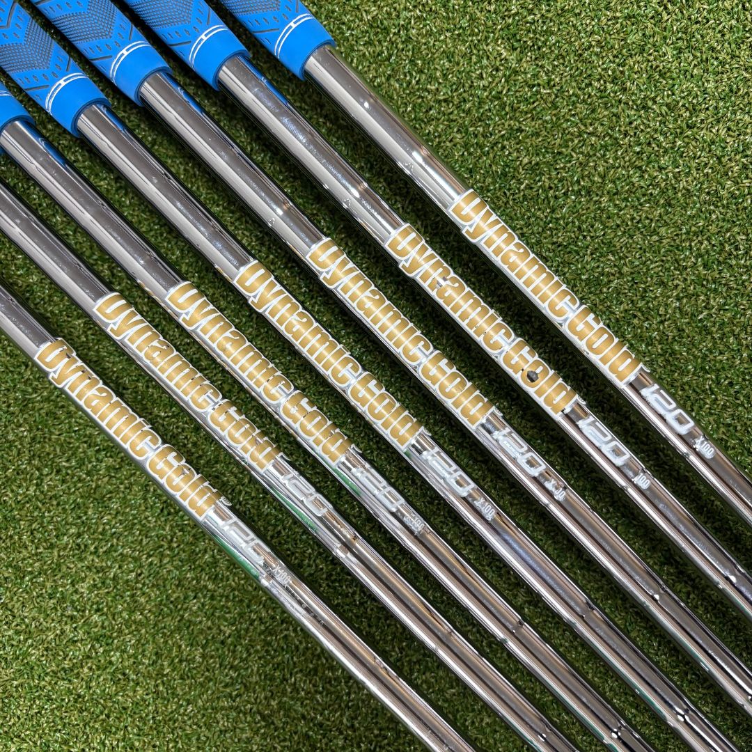 Mizuno Pro 241 Irons - 4-PW - Dynamic Gold 120g X100 - MCC +4 Blue/Grey Grips
