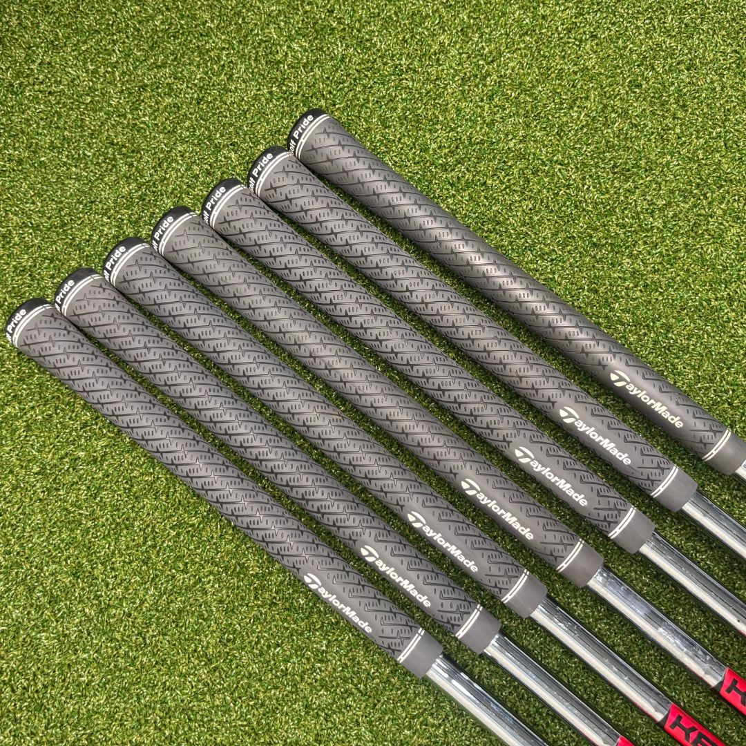 Taylormade P.7MC – 4-PW – KBS Tour 120g Stiff – Z-Grip Grey