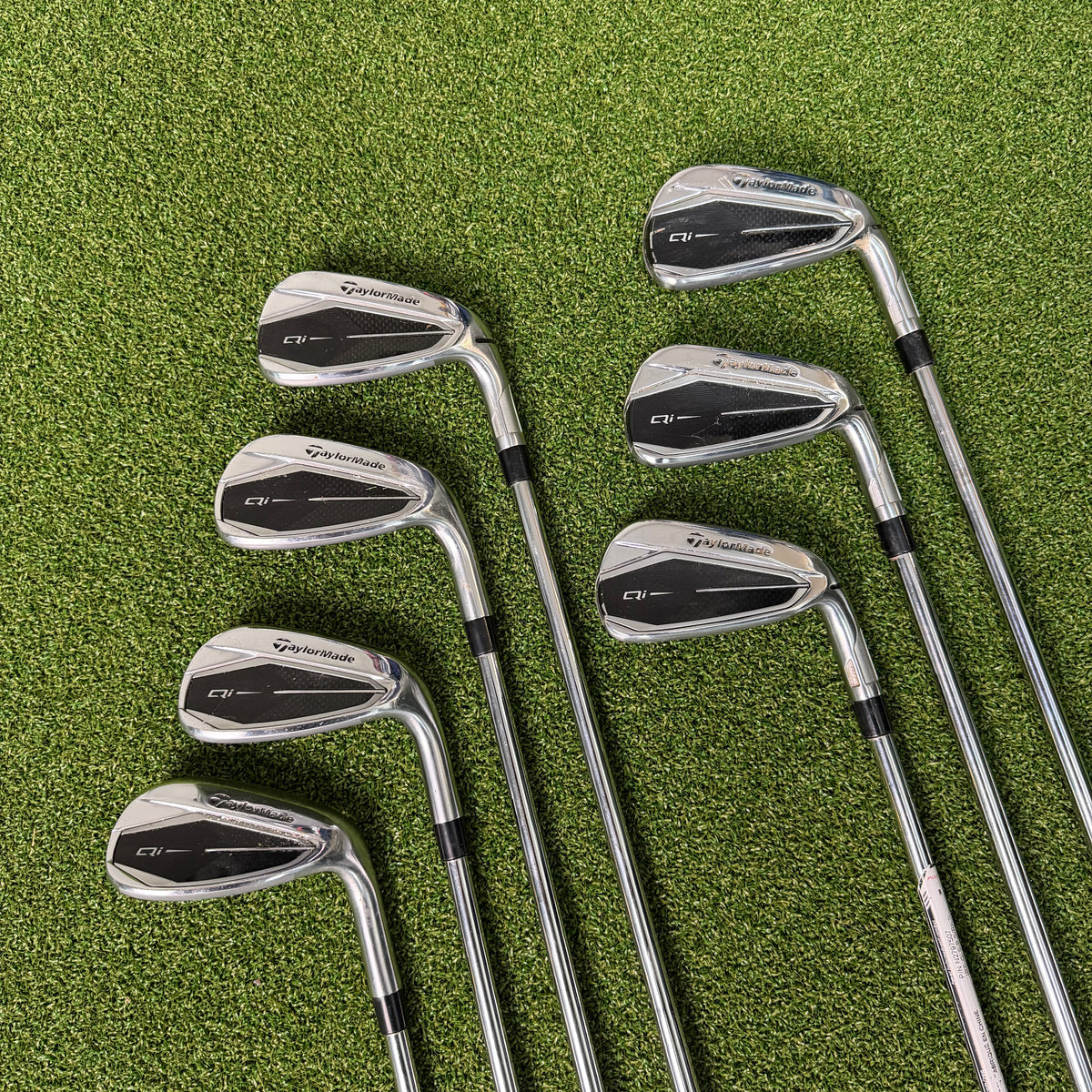 Taylormade Qi Irons - 5-PW + SW - KBS Max MT 85 Regular Shafts - Taylormade Lamkin Crossline 360 Grips