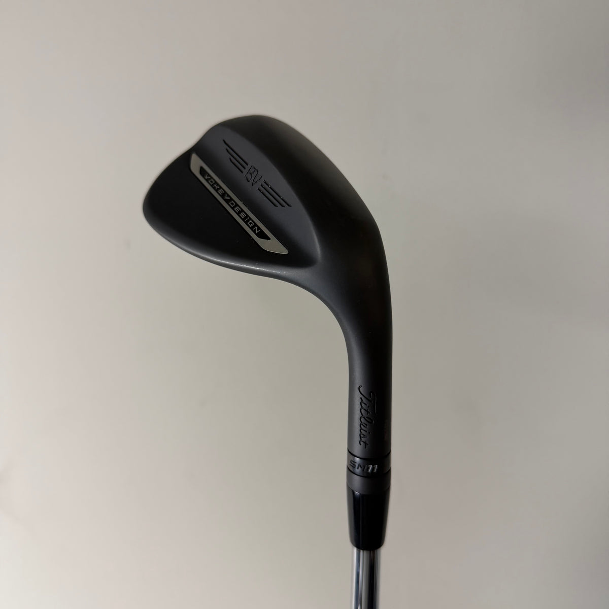Titleist Vokey SM11 Black Wedge - 58º/08º M Grind - Vokey Wedge Shaft - Iomic Sticky Black Grip