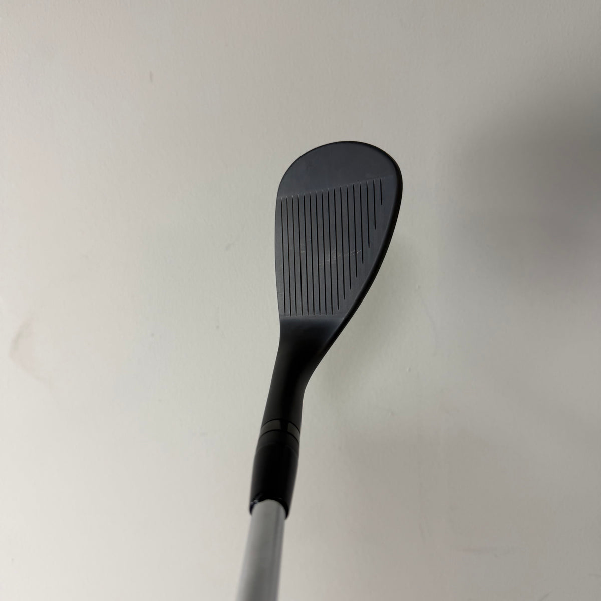 Titleist Vokey SM11 Black Wedge - 58º/08º M Grind - Vokey Wedge Shaft - Iomic Sticky Black Grip
