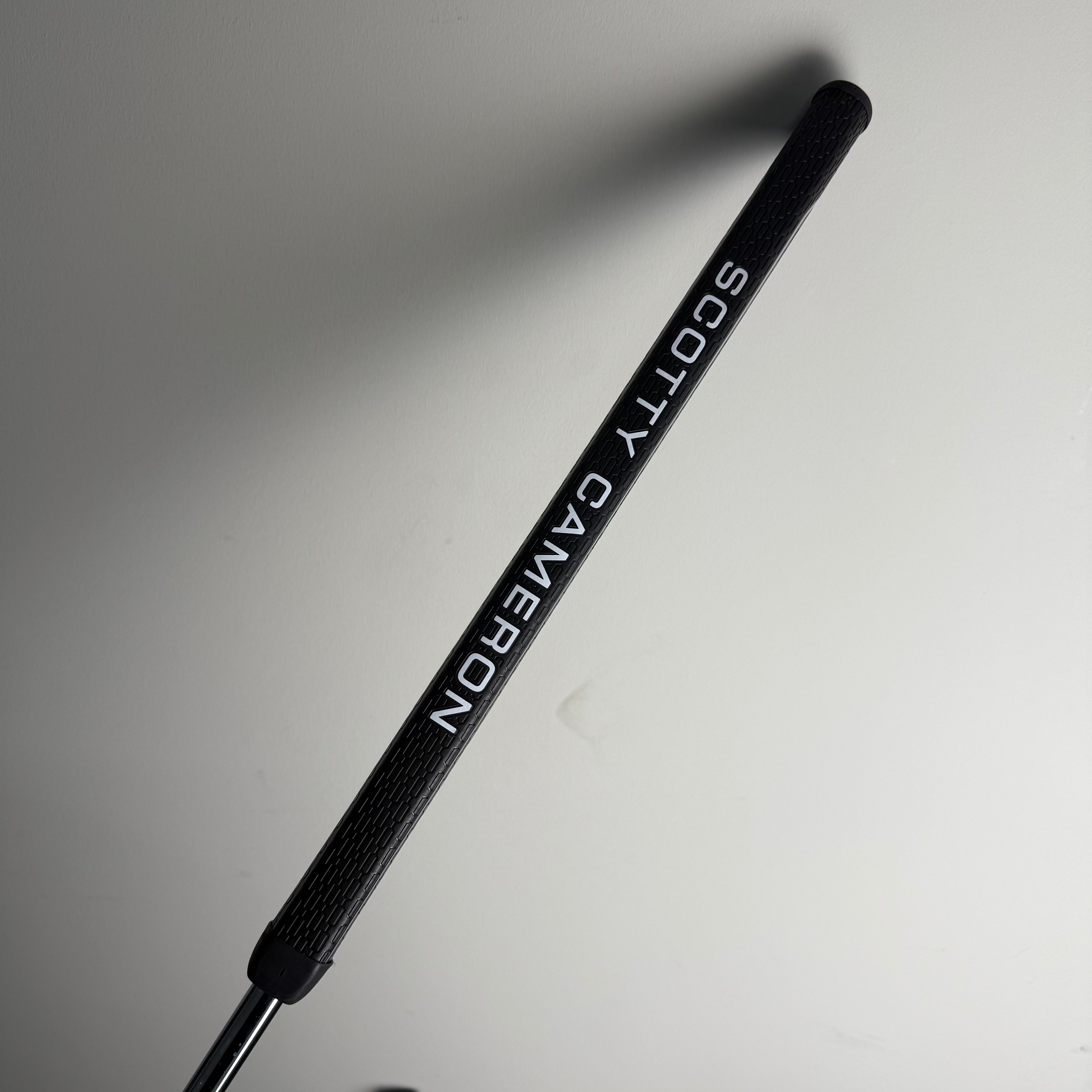 Scotty Cameron Studio Style Fastback Long Design - 38 Inch - Long Design Grip