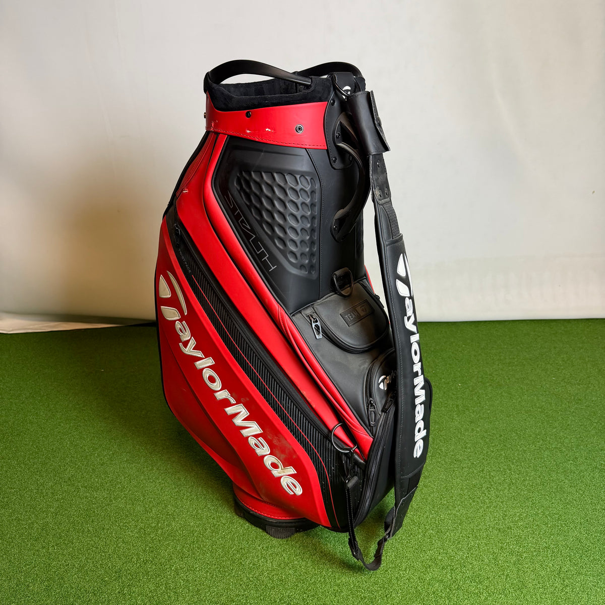 Taylormade Stealth Tour Staff Bag - Red & Black (Pre-Owned)