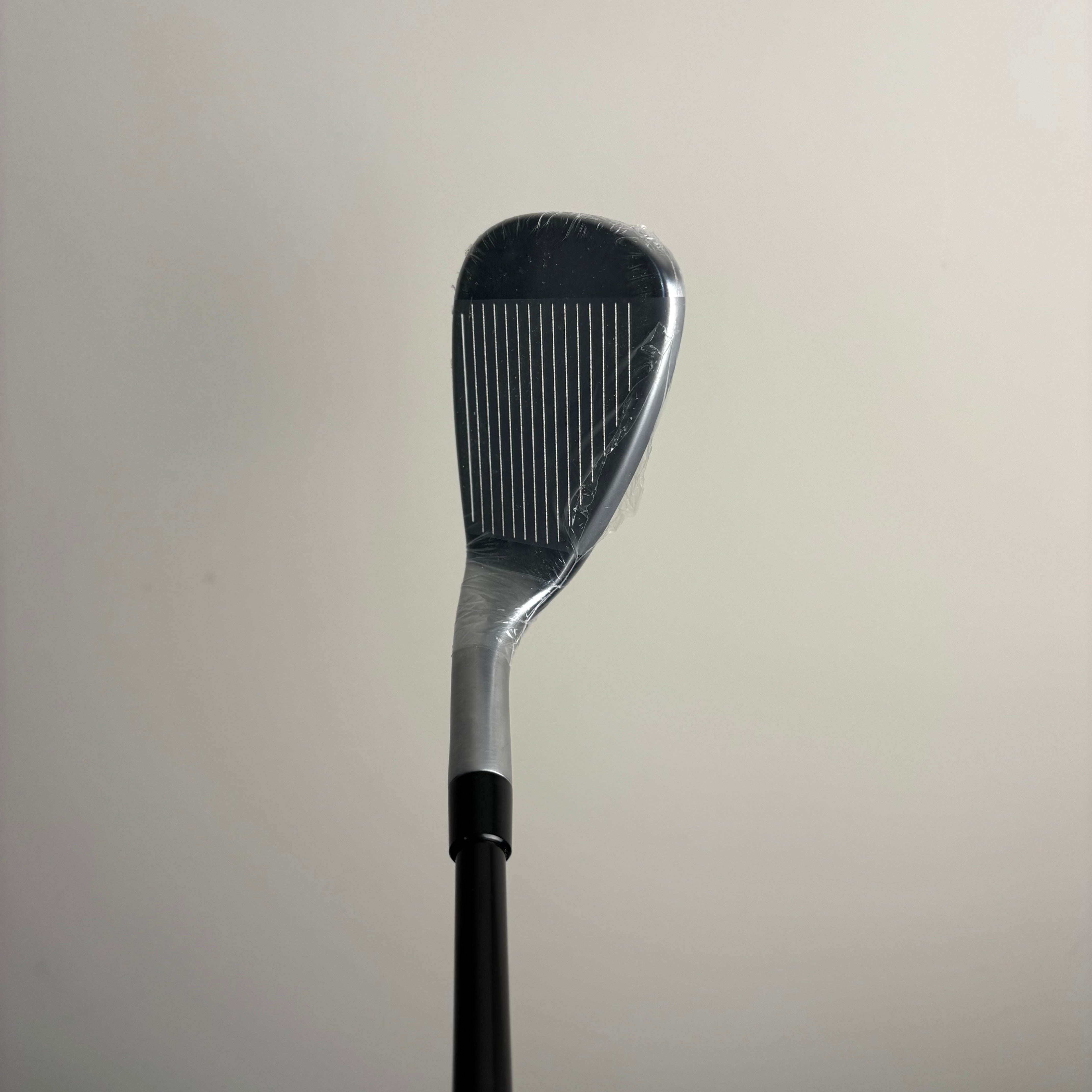 TaylorMade Qi AW - Ventus TR Blue 60g Regular - Lamkin Crossline