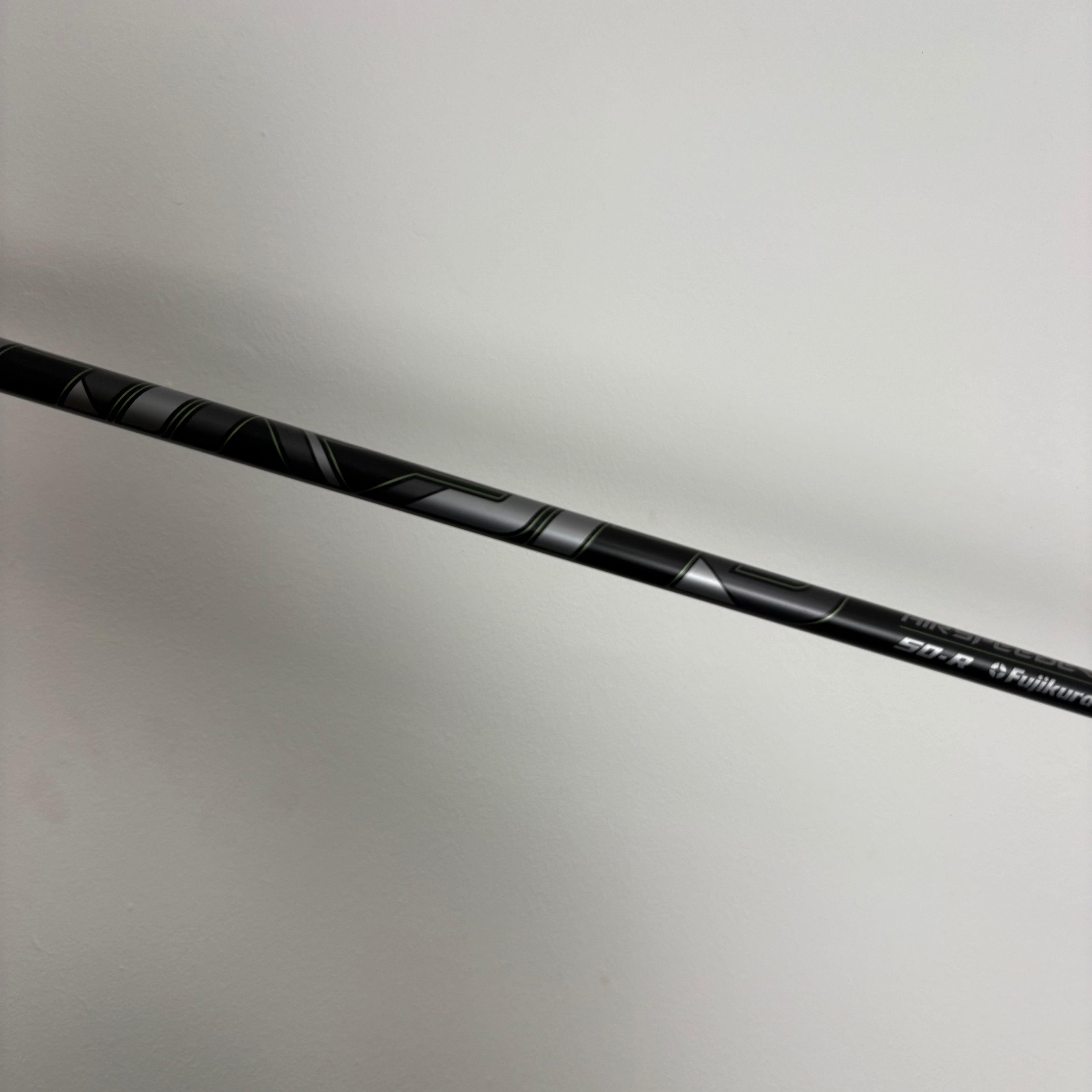 TaylorMade Qi35 9° Driver - Fujikura Speeder 50g Regular - Z-Grip