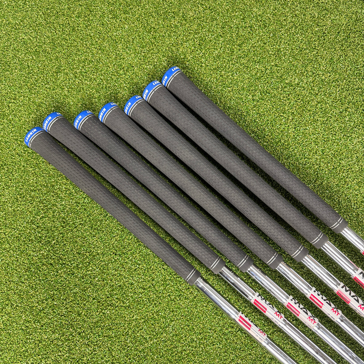 Taylormade Qi Irons - 5-PW + SW - KBS Max MT 85 Regular Shafts - Taylormade Lamkin Crossline 360 Grips