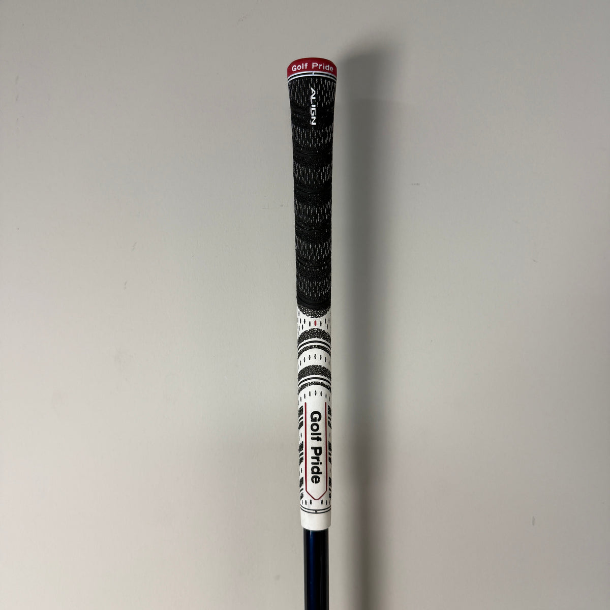 Wilson DYNAPWR Carbon Driver - 10.5 Degree - Fujikura Ventus TR 50 Regular Flex - Golf Pride Align MC Black/ White Grip
