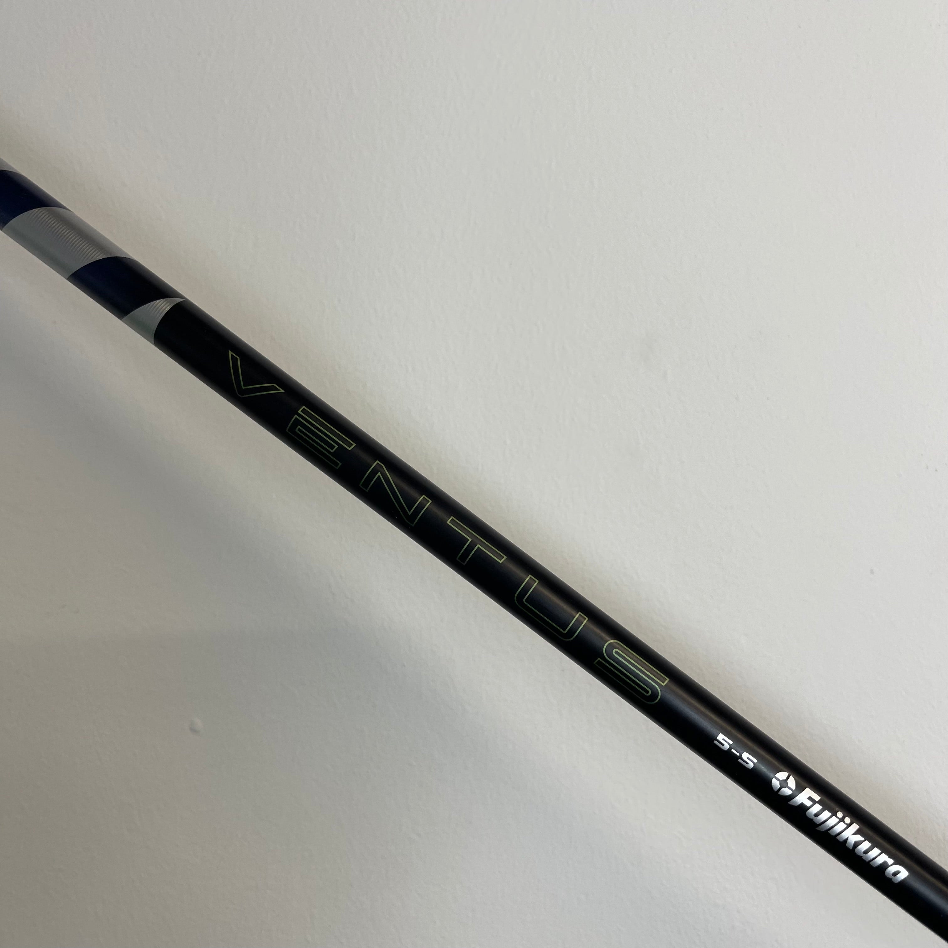 TaylorMade Qi35 9° Driver - Ventus Blue 50g Stiff - Z-Grip