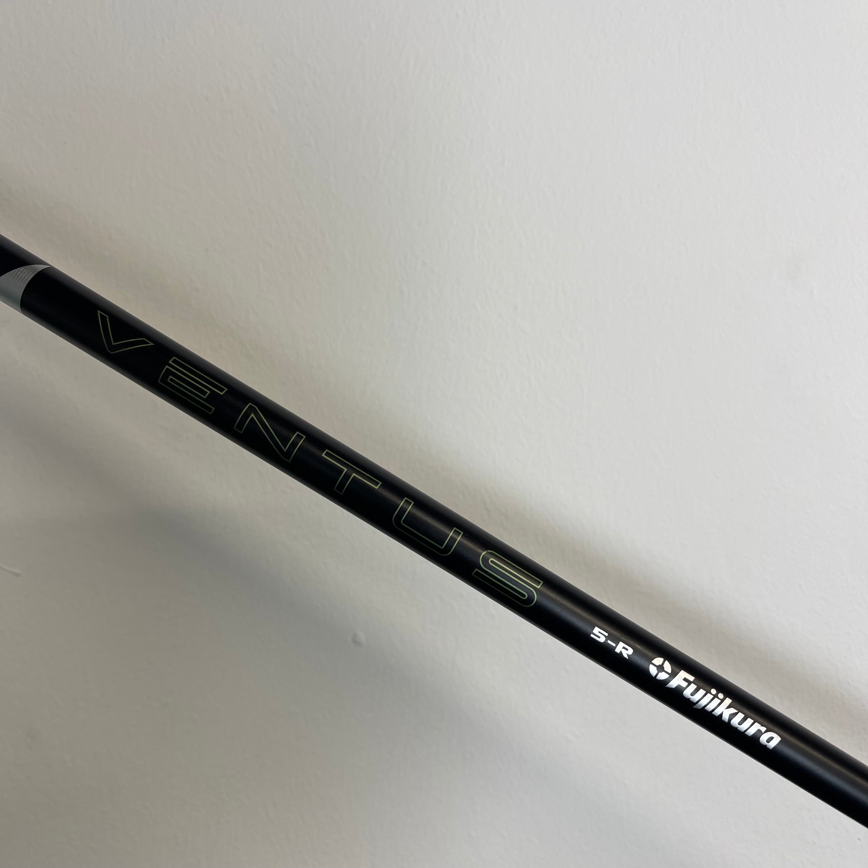 TaylorMade Qi35 10.5° Driver - Ventus Blue 50g Regular - Z-Grip