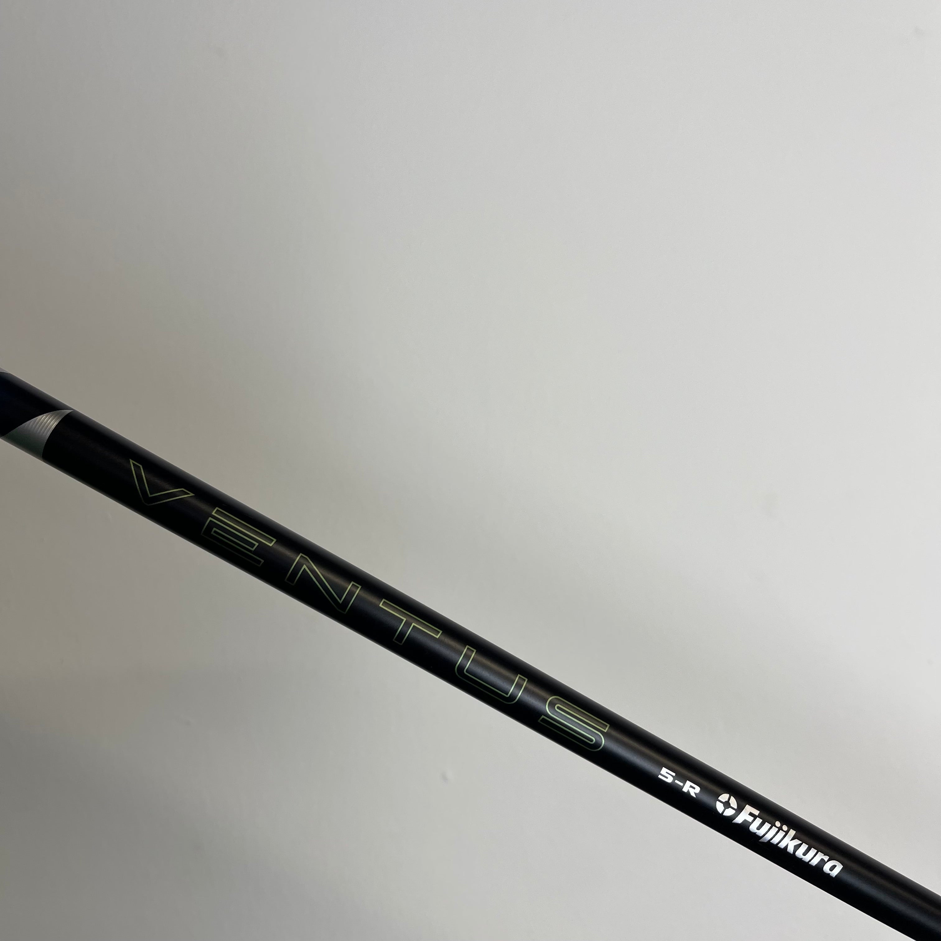 TaylorMade Qi35 10.5° Driver - Ventus Blue 50g Regular - Z-Grip