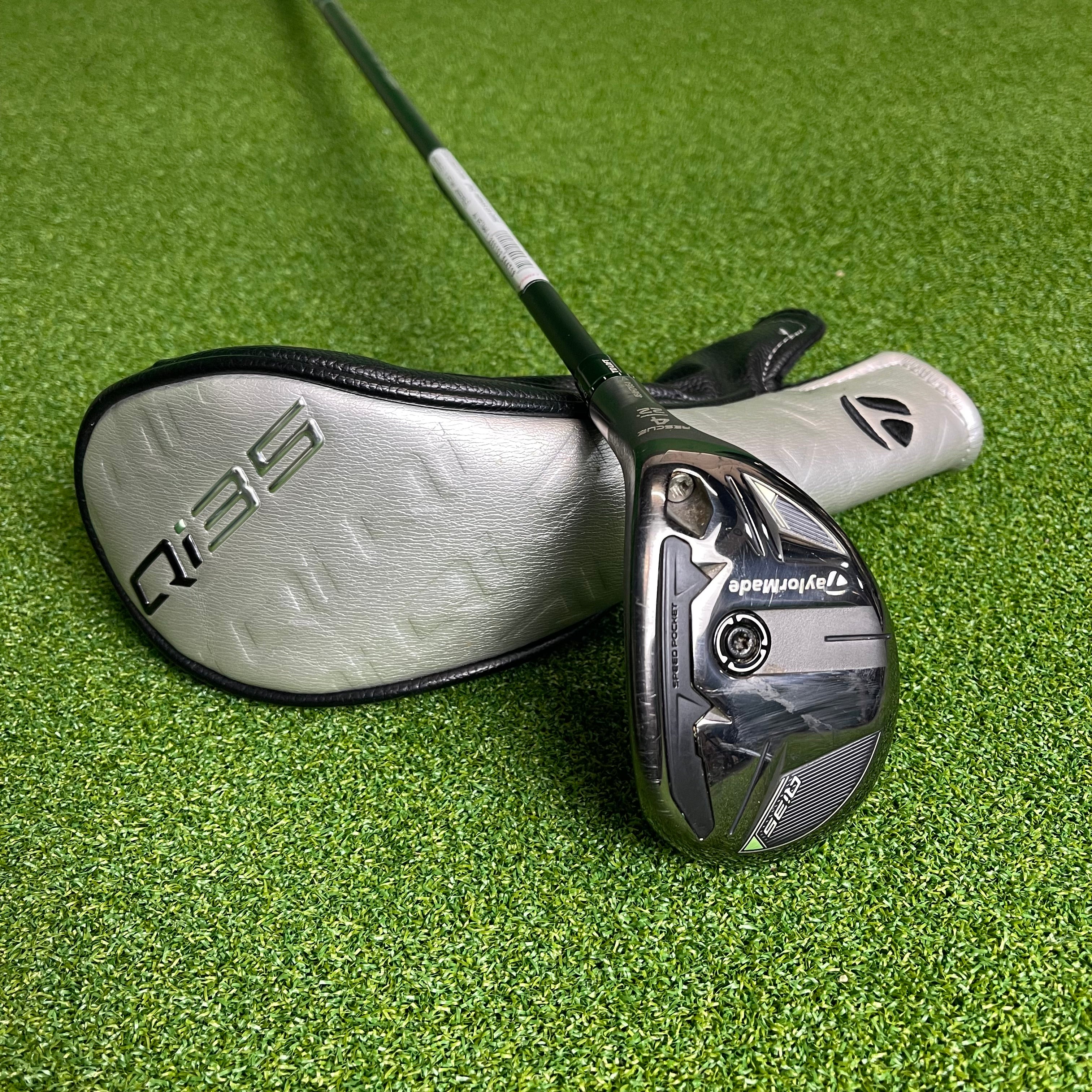 TaylorMade Qi35 4 Hybrid - 22° - Ventus Blue 60g Regular - Z-Grip