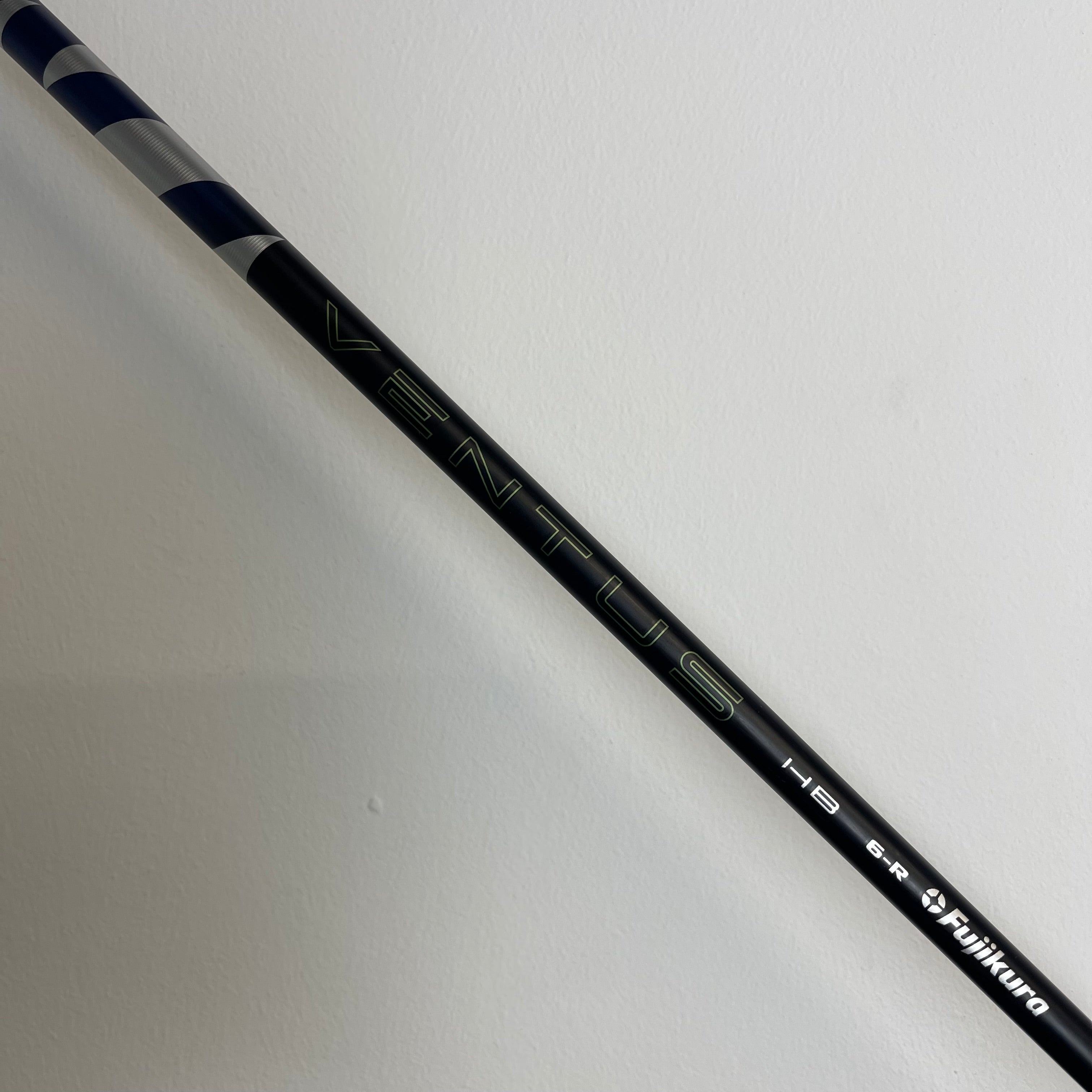 TaylorMade Qi35 4 Hybrid - 22° - Ventus Blue 60g Regular - Z-Grip