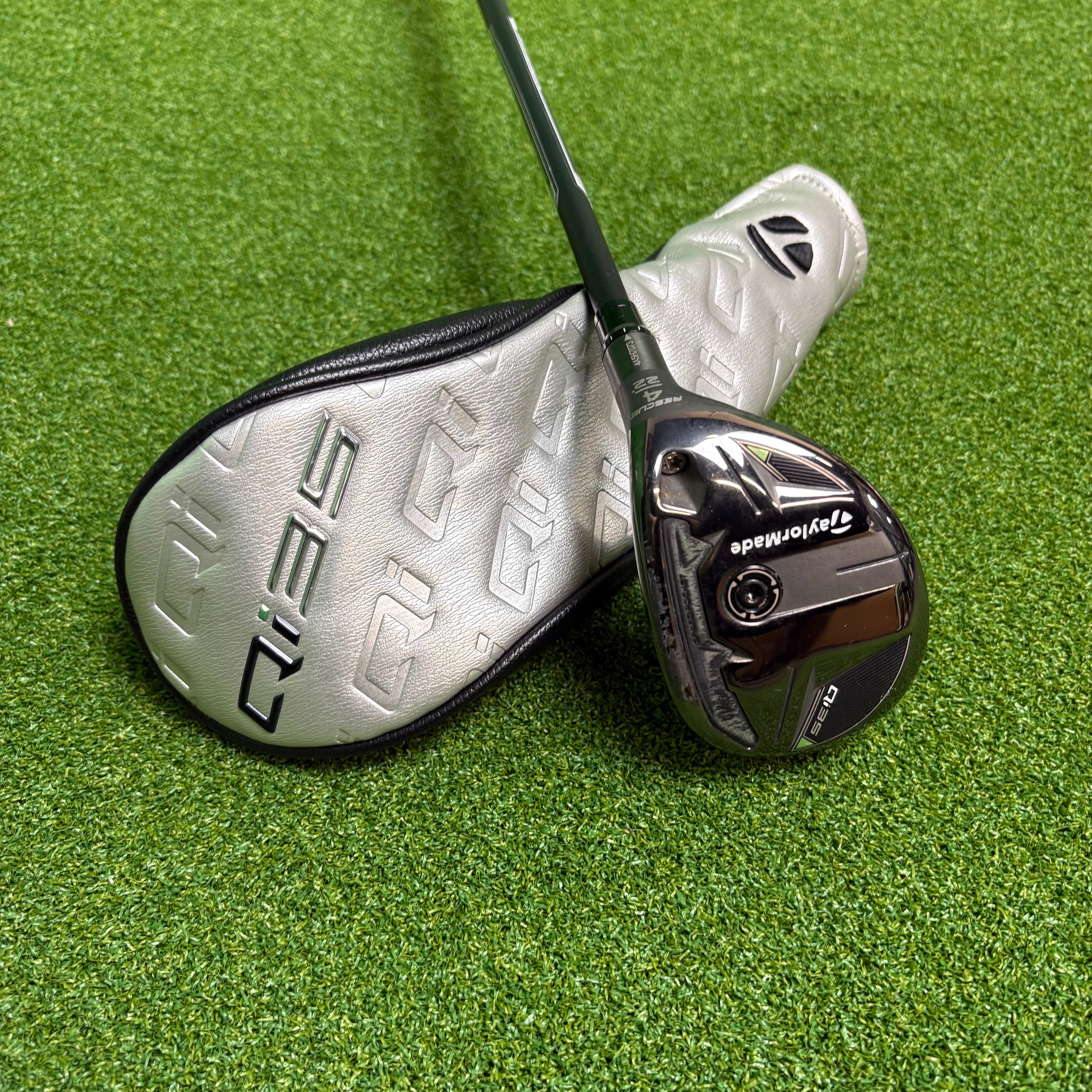 TaylorMade Qi35 4 Hybrid - 22° - Ventus Blue 60g Regular - Z-Grip