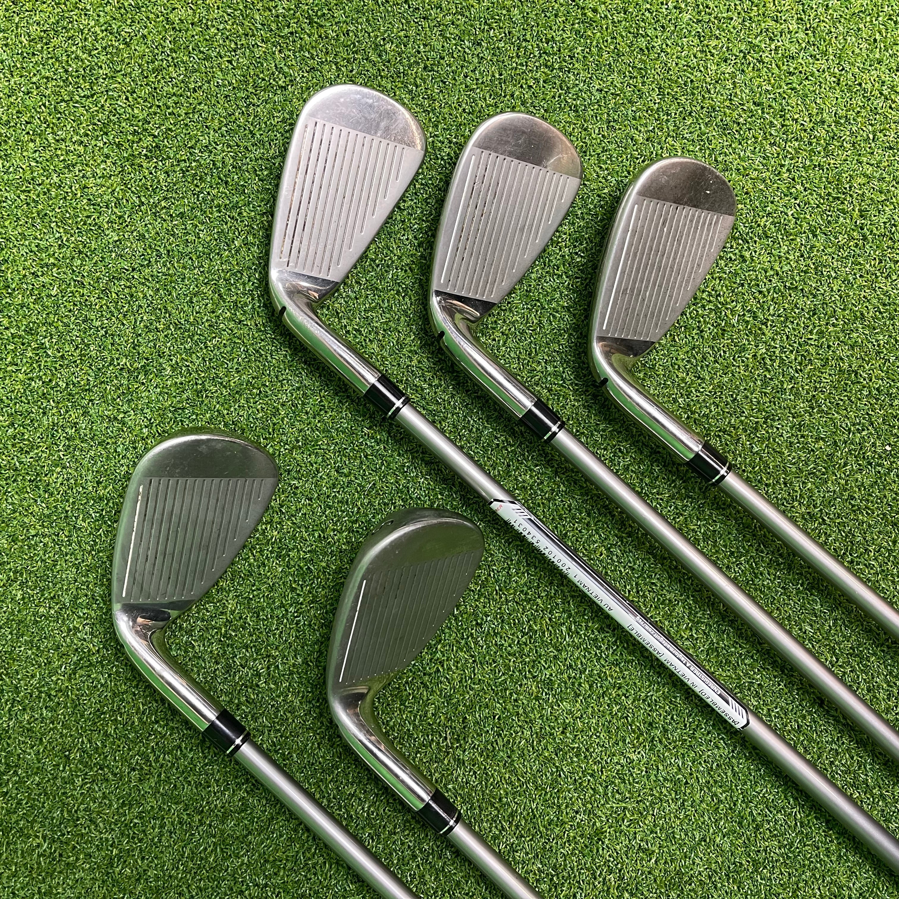 Taylormade Kalea Golf Ladies Irons 7-PW+SW - 40g Soft L Flex - Superstroke Ladies Grip