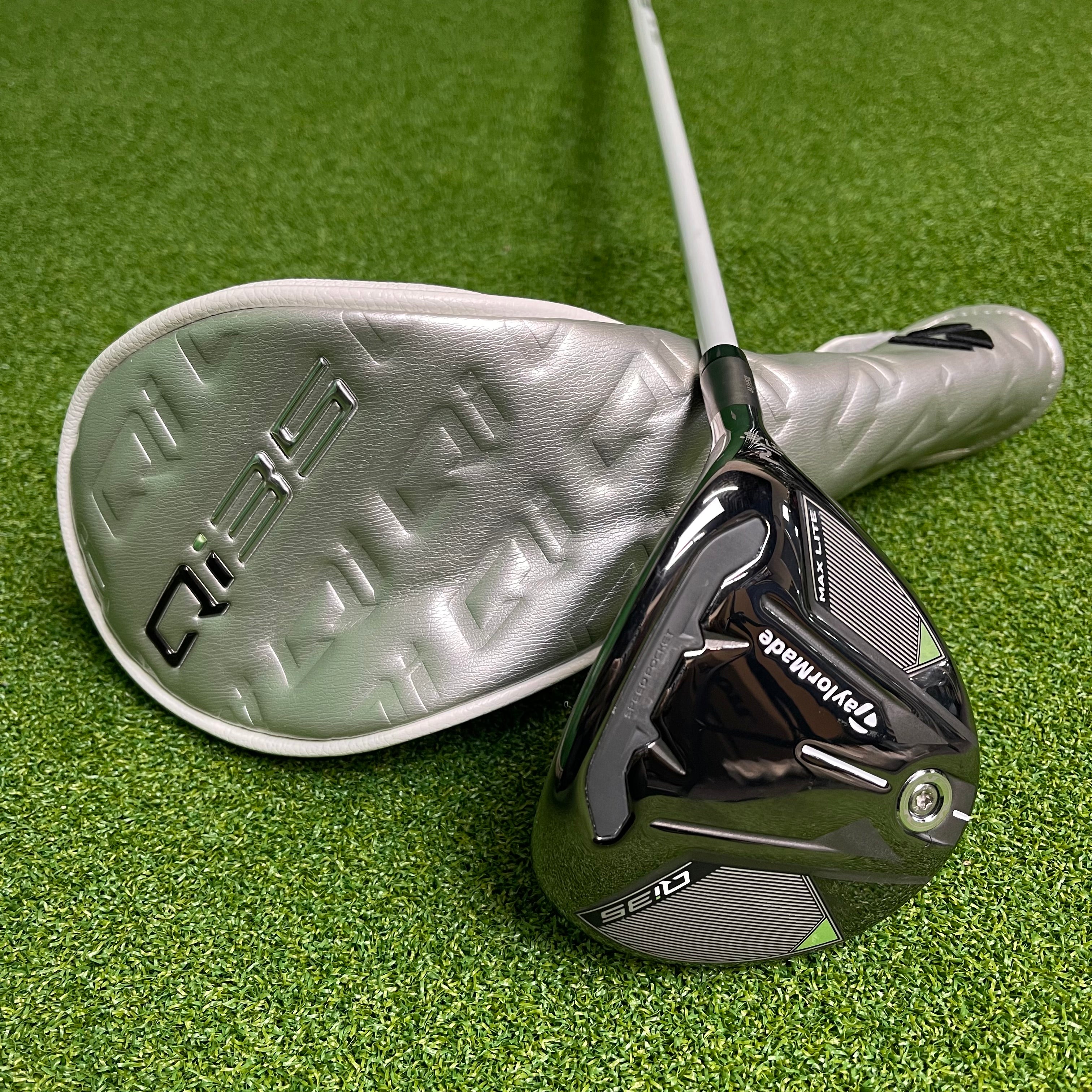 TaylorMade Qi35 Max Lite Ladies 7 Wood 21.5° - Fujikura Airspeeder 40 L - Lamkin Ladies