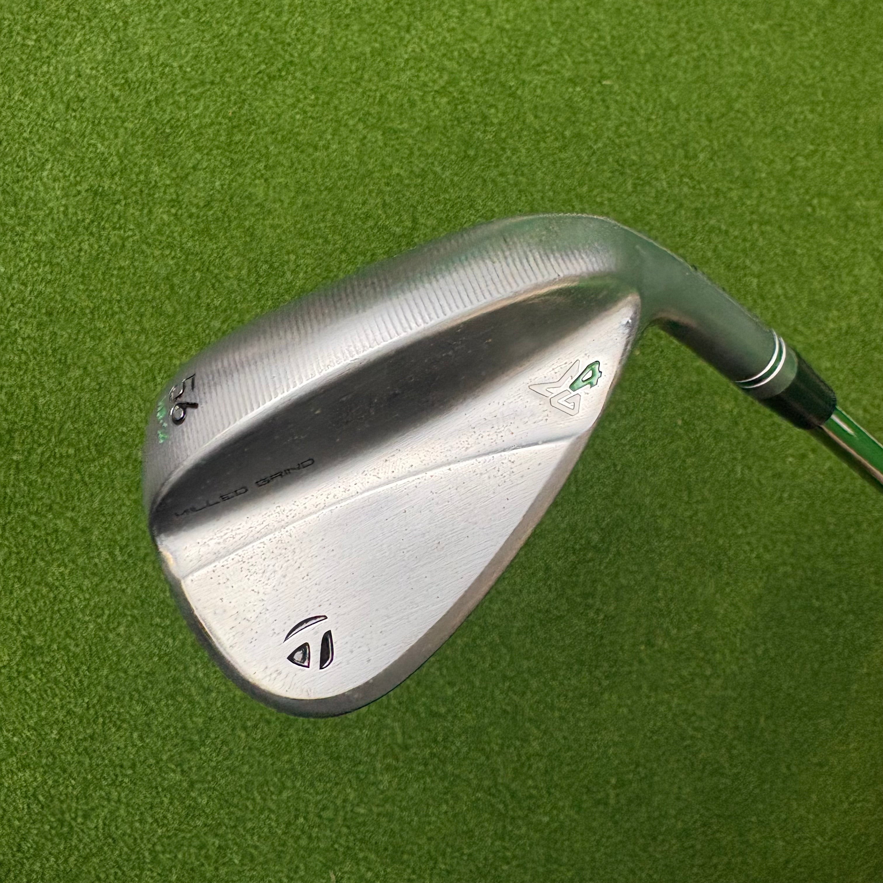 TaylorMade Milled Grind 4 56°/14 HB - Dynamic Gold Tour Issue 115g Wedge Flex - RAW FACE - Lamkin Crossline