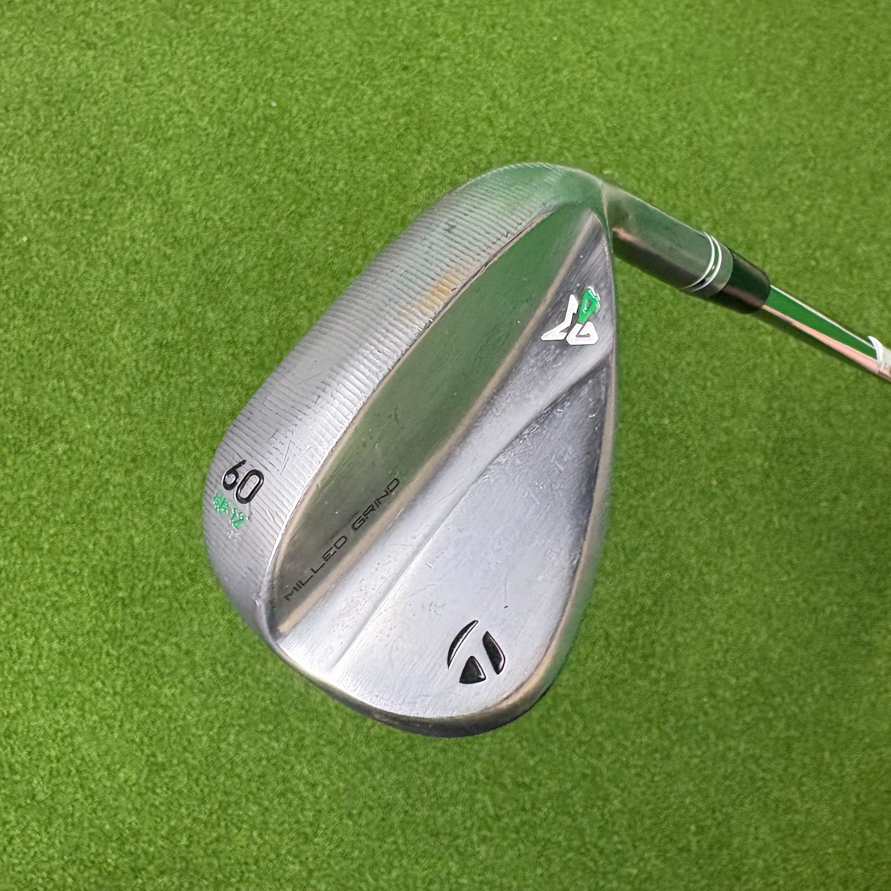 TaylorMade Milled Grind 4 60°/12 HB - Dynamic Gold Tour Issue 115g Wedge Flex - RAW FACE - Lamkin Crossline