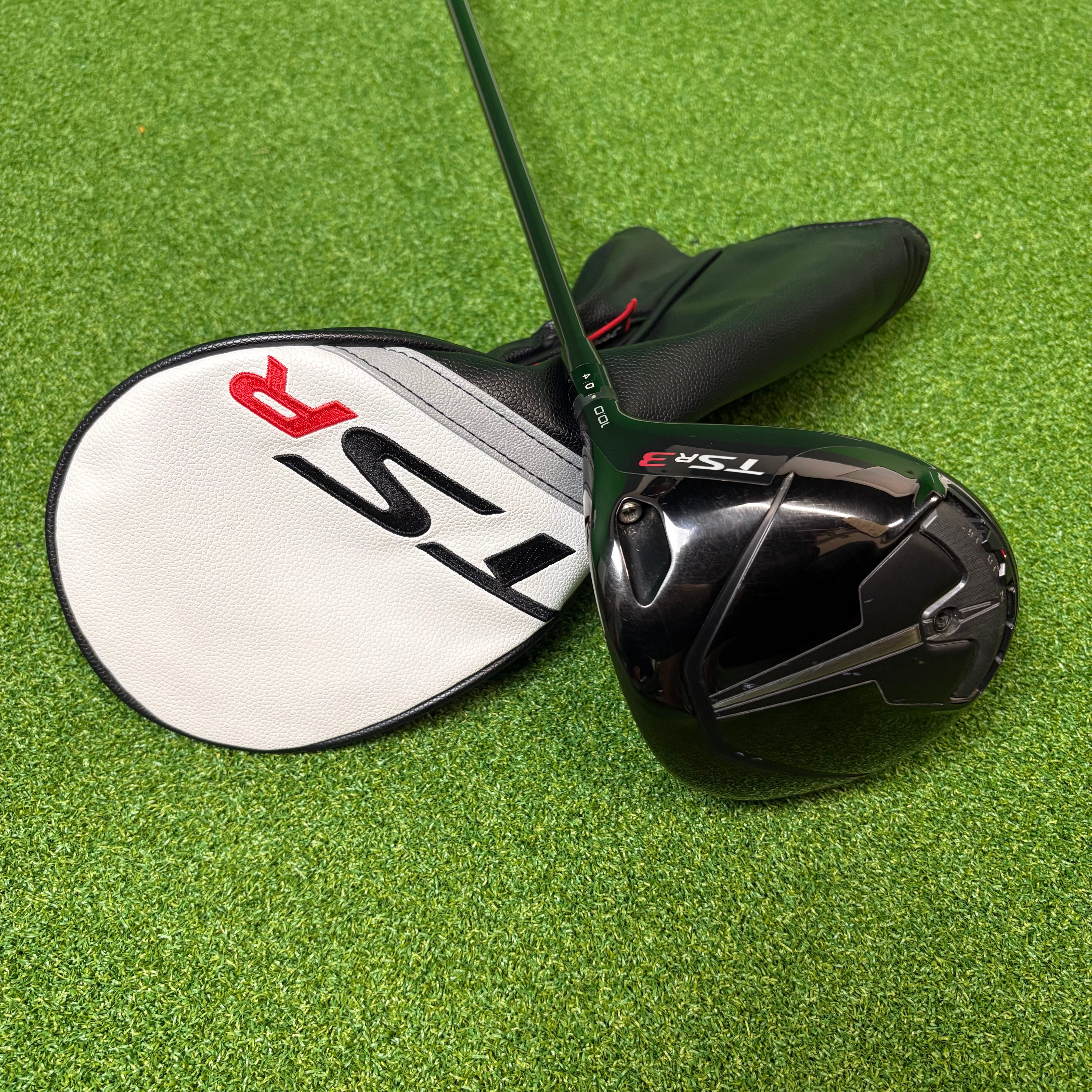 Titleist TSR3 10° Driver - Ventus Red 50g Regular Flex - Tour Velvet Grip