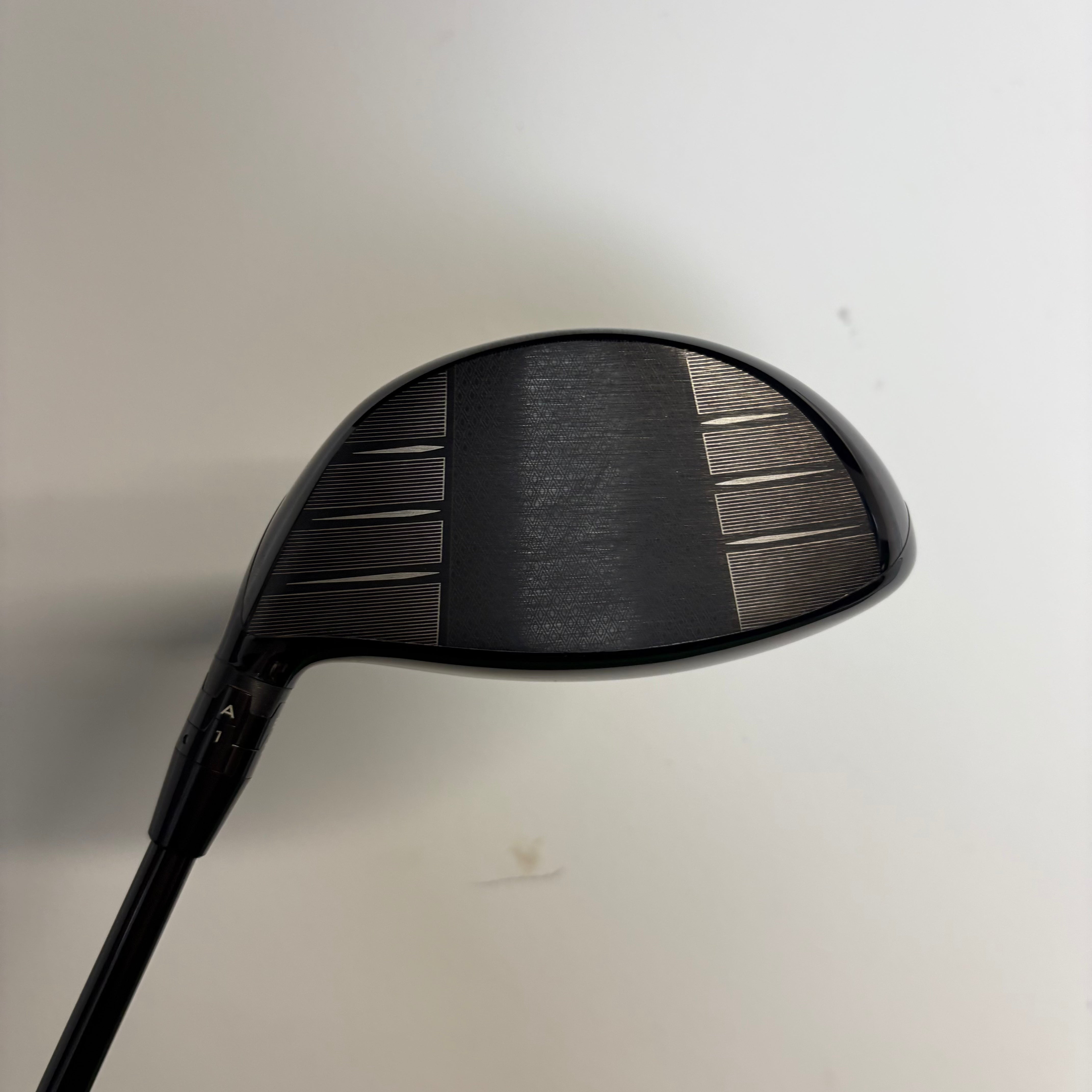 Titleist TSR3 10° Driver - Ventus Red 50g Regular Flex - Tour Velvet Grip