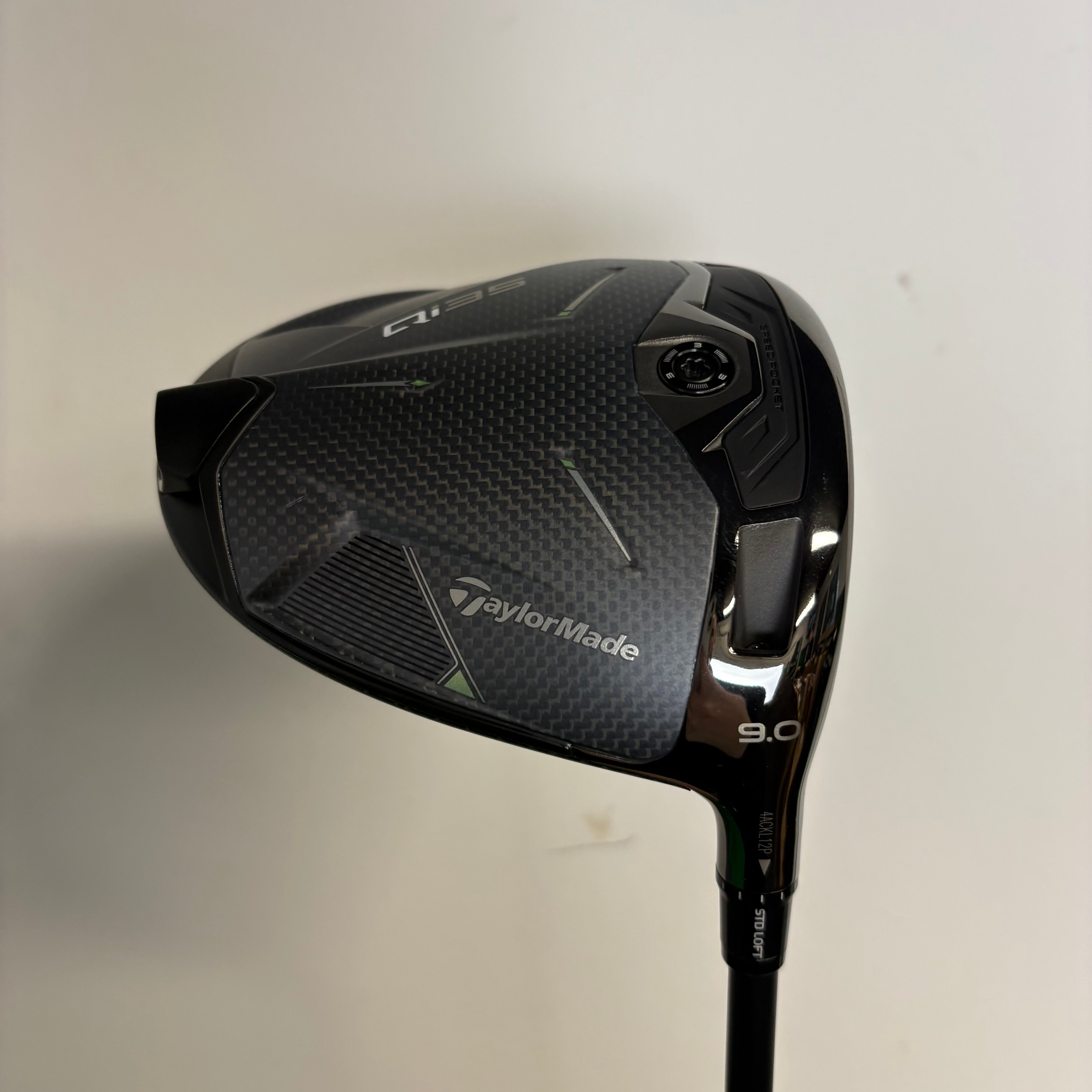 TaylorMade Qi35 9° Driver - Ventus Blue 50g Stiff - Z-Grip