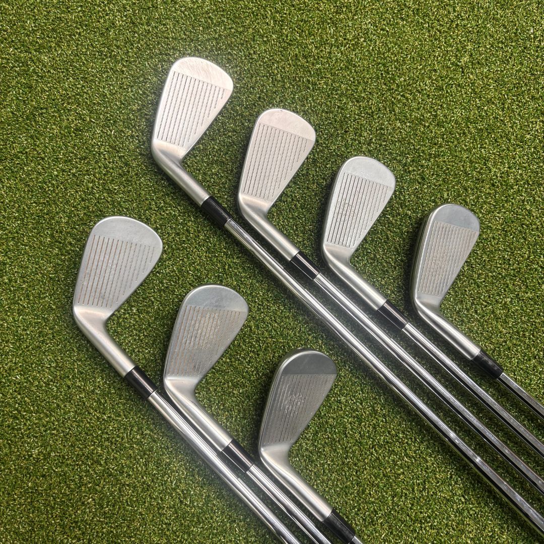 TaylorMade P.770 - 4-PW - N.S. Pro 950 GH NEO Stiff - Tour Velvet Align Grips