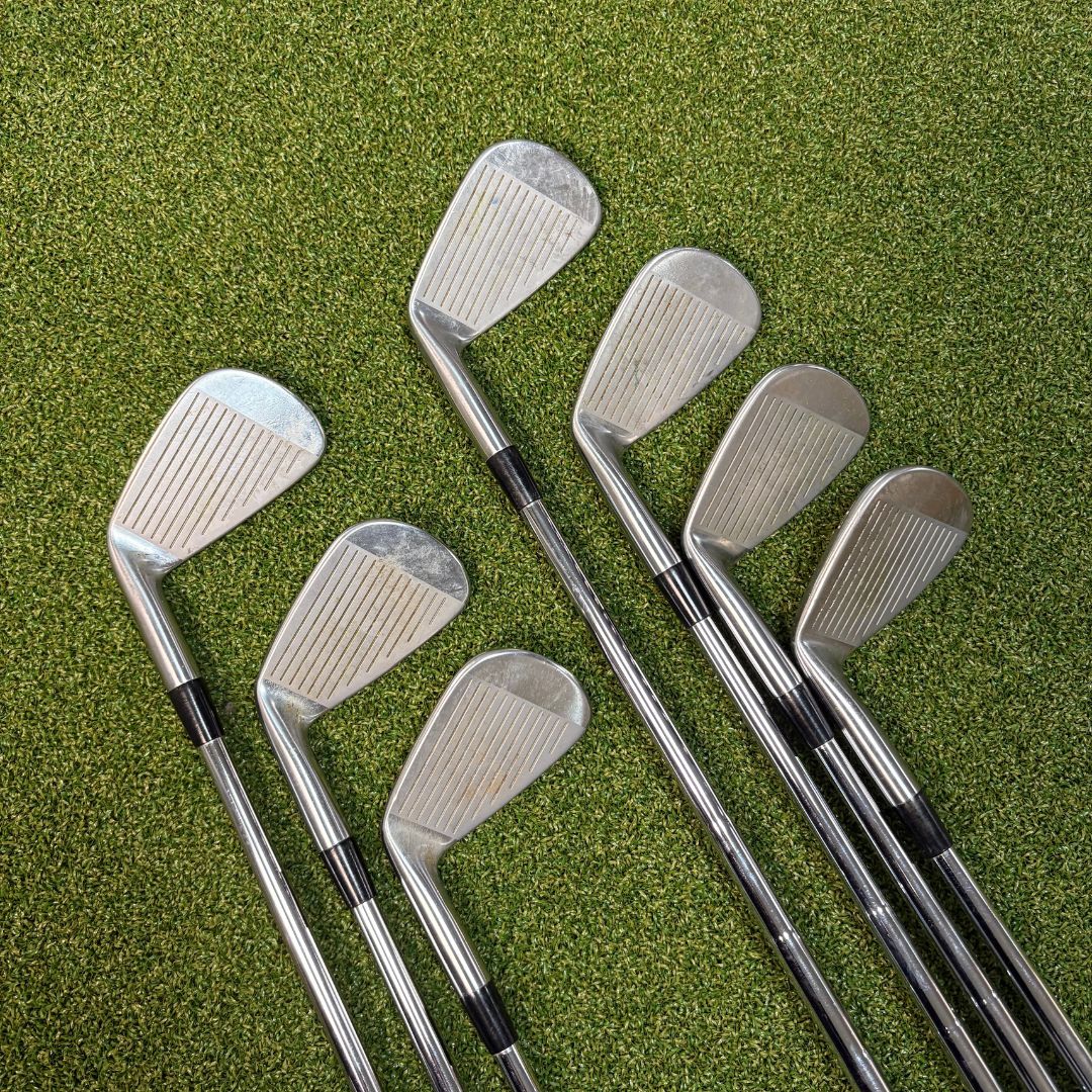Mizuno Pro 241 Irons - 4-PW - Dynamic Gold 120g X100 - MCC +4  Blue/Grey Grips