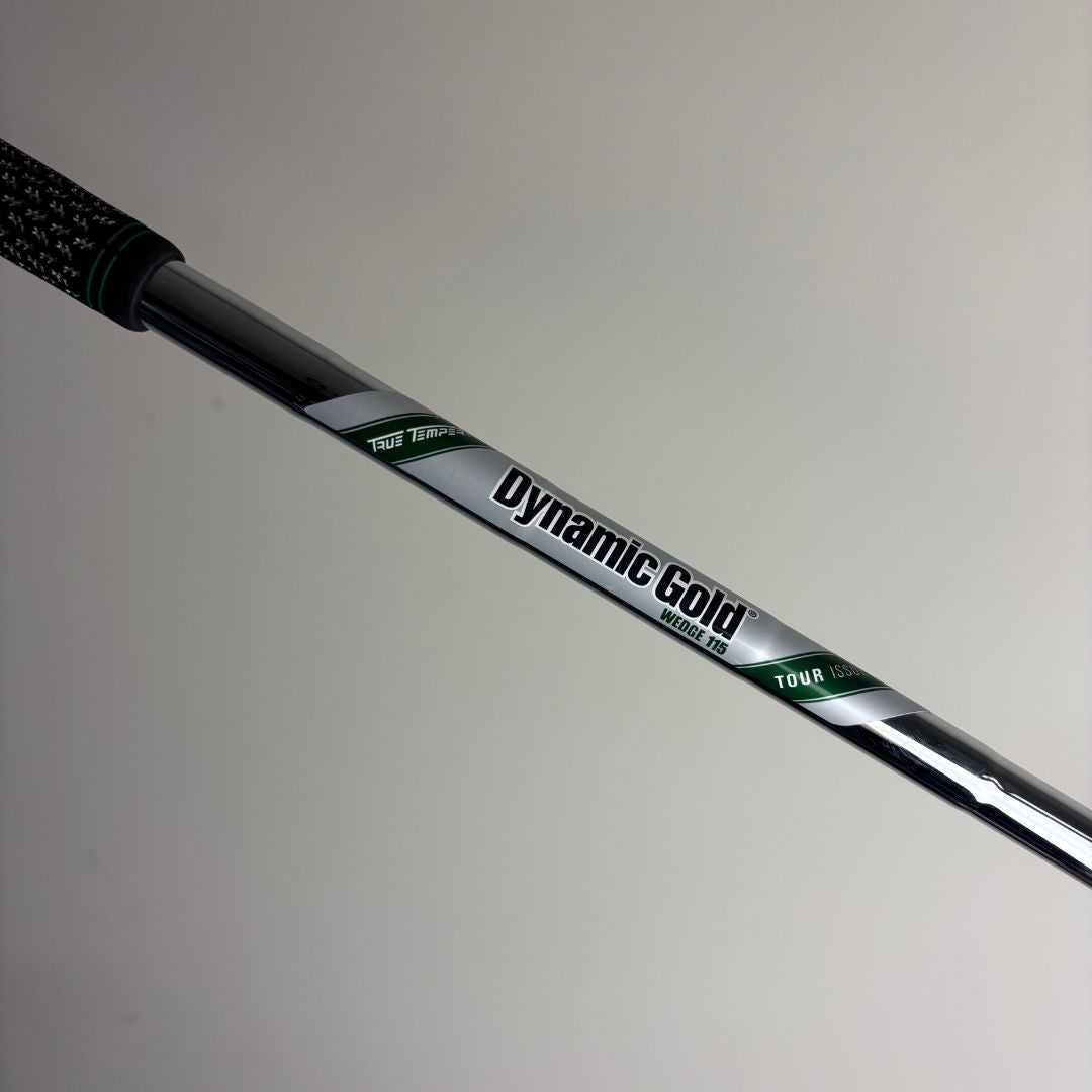 TaylorMade Milled Grind 4 60°/09 SB - Dynamic Gold Tour Issue 115g Wedge Flex - Lamkin Crossline