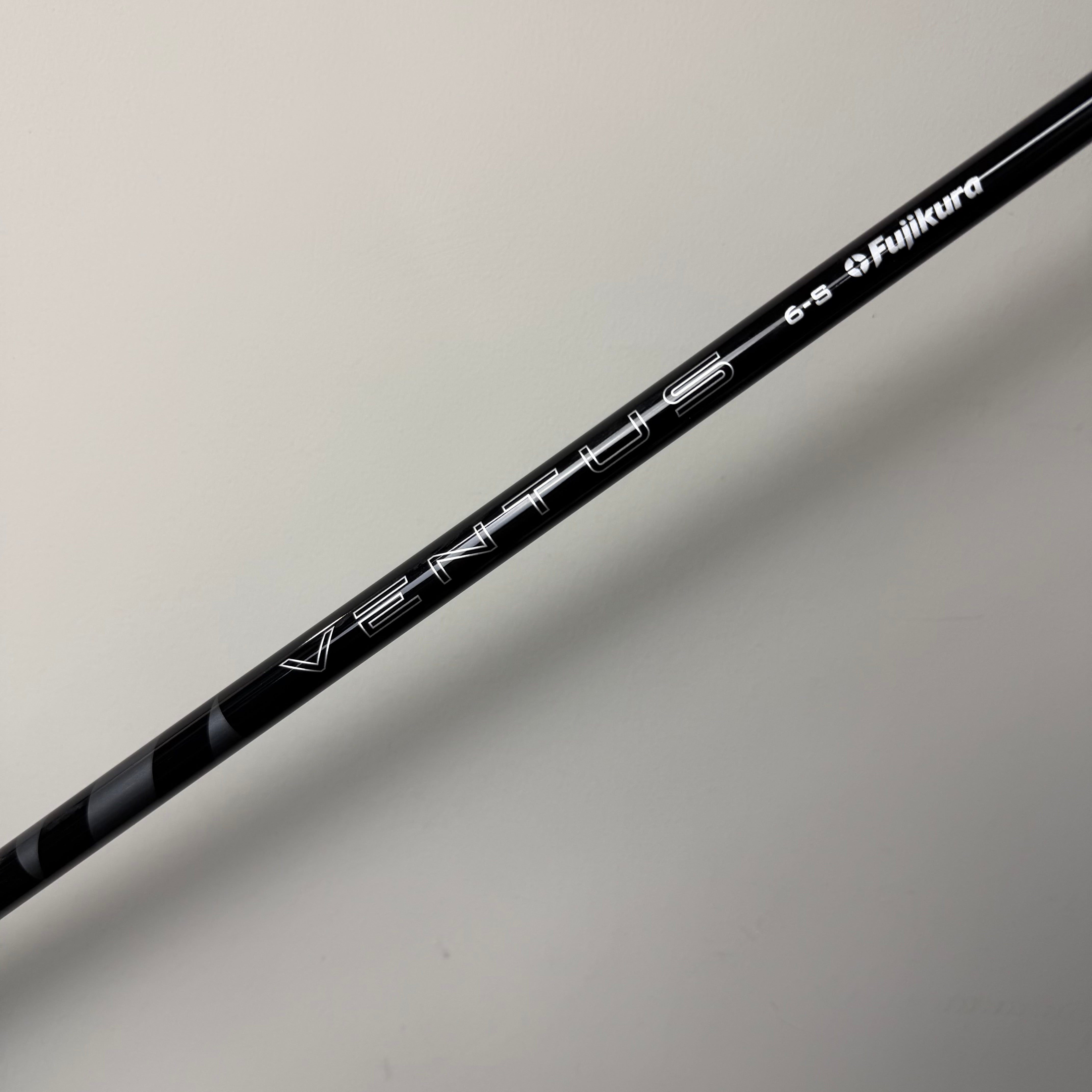 Callaway Elyte X Driver - 10.5 Degree - Fujikara Ventus Black 6 Stiff Shaft - Golf Pride Tour Velvet 360 Grip