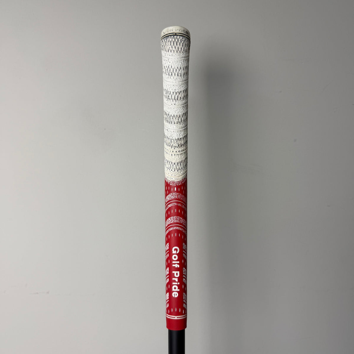 Taylormade M5 Driver - 9 Degree - Mitsubishi Diamana 'Ahina 50 X-Stiff Shaft - Golf Pride Multi Compund Red & White Grip
