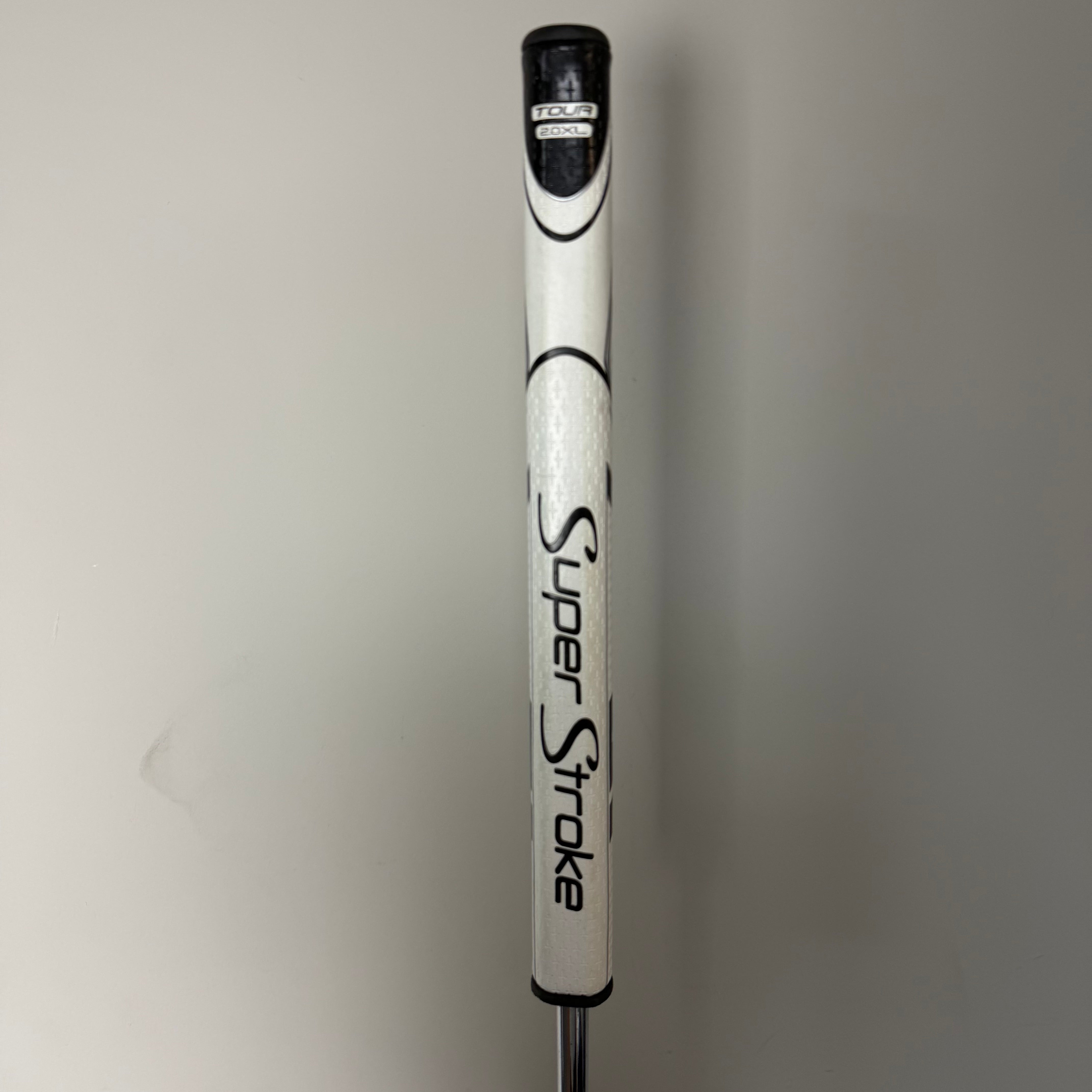 Odyssey White Hot #4 Putter - Odyssey Steel Shaft - Superstroke Tour 2.0XL 13.5" Grip