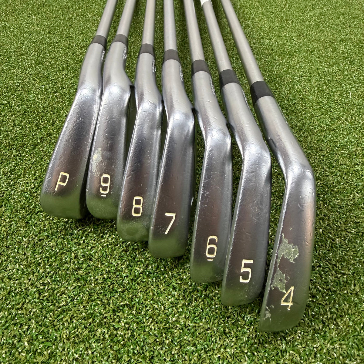 Mizuno JPX JPX 919 Tour Irons - 4-PW - KBS Tour C-Taper 130 X-Stiff Shafts - Golf Pride Multi Compound White & Blue Grips