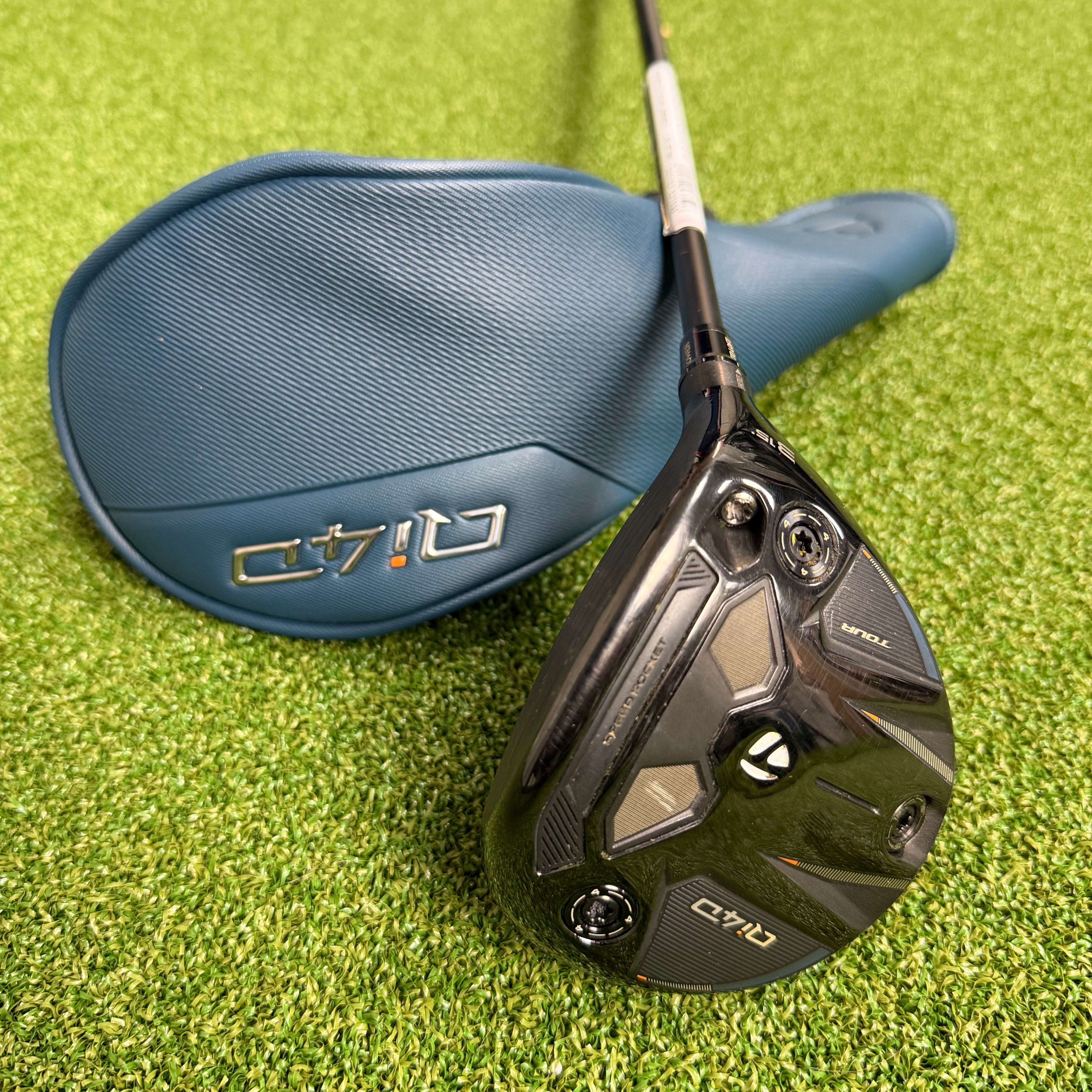 Taylormade Qi4D Tour Fairway Wood - Fujikara Ventus Blue 6 Stiff Shaft - Golf Pride Z Grip