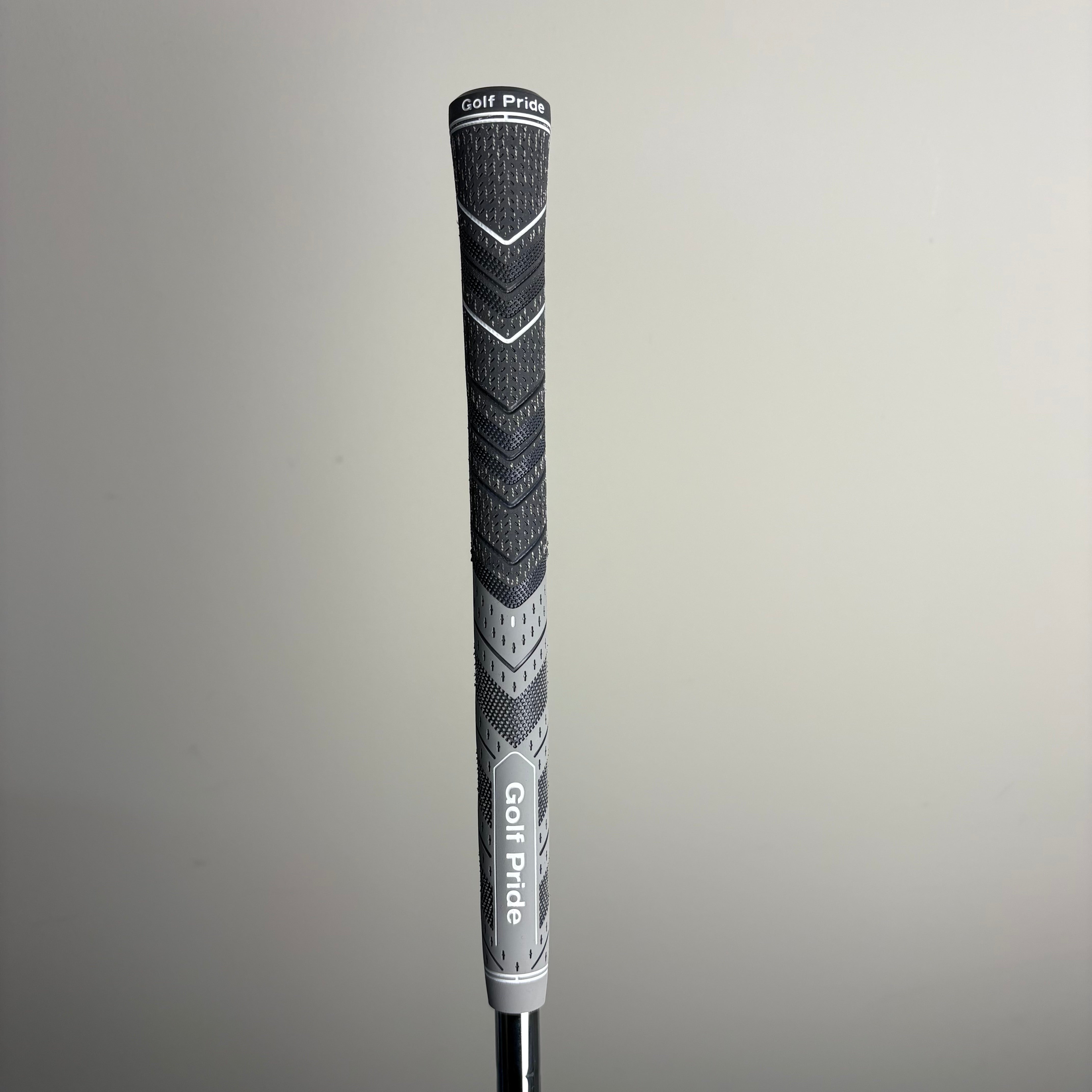 TaylorMade Qi SW - KBS Max MT 85g Regular - MCC +4 Black/Grey