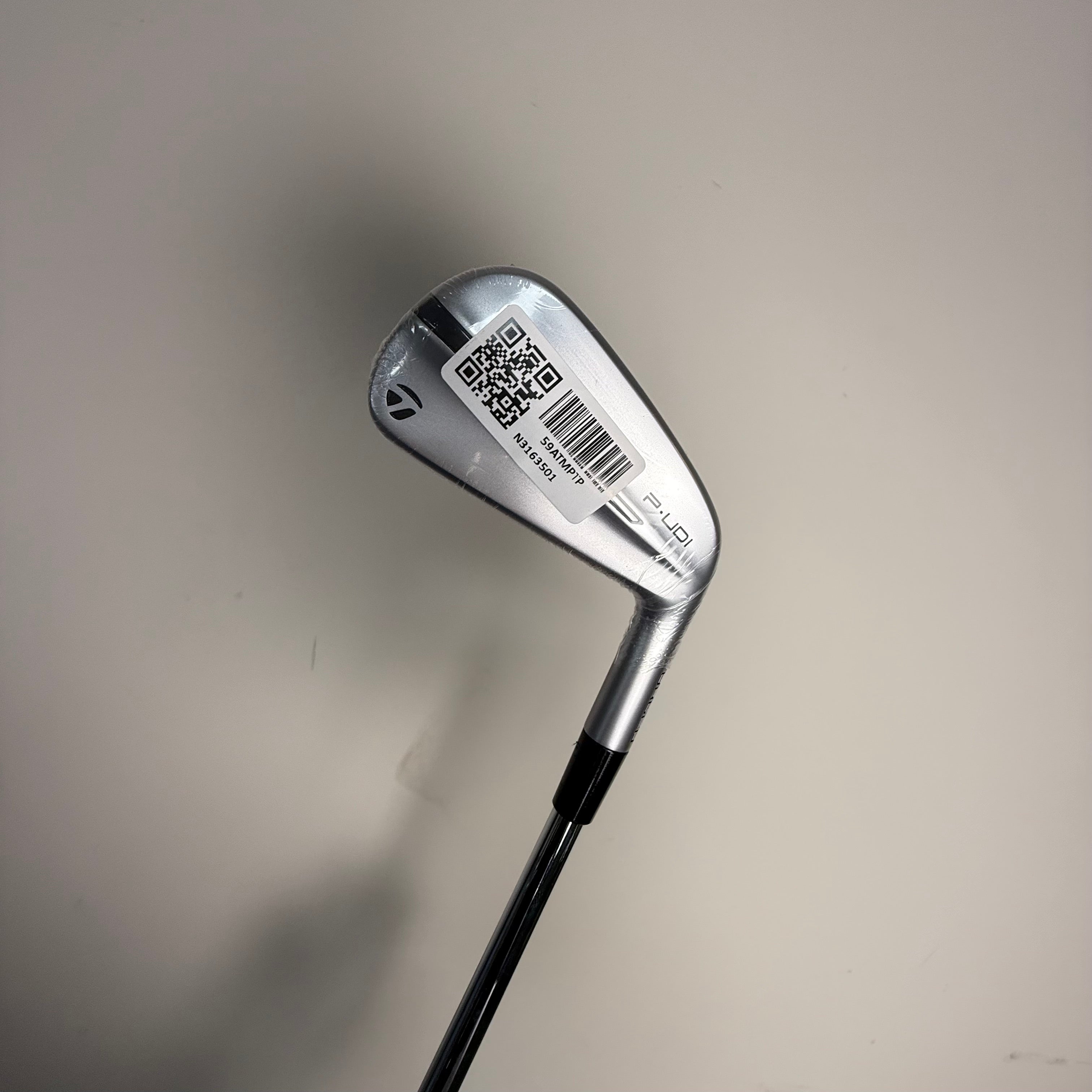 TaylorMade P.UDI 2 Iron - 17 Degree - Modus Tour 120g X-Stiff - Standard Grip