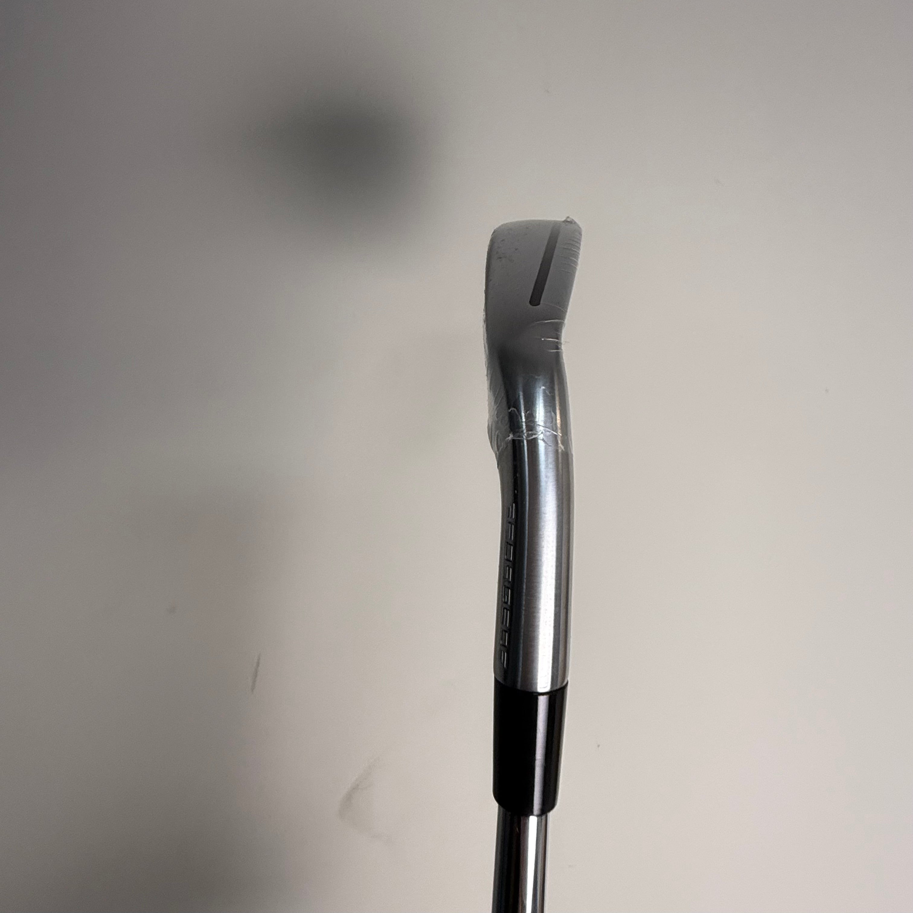 TaylorMade P790 4 Iron - Dynamic Gold 105g Stiff - Z-Grip Black