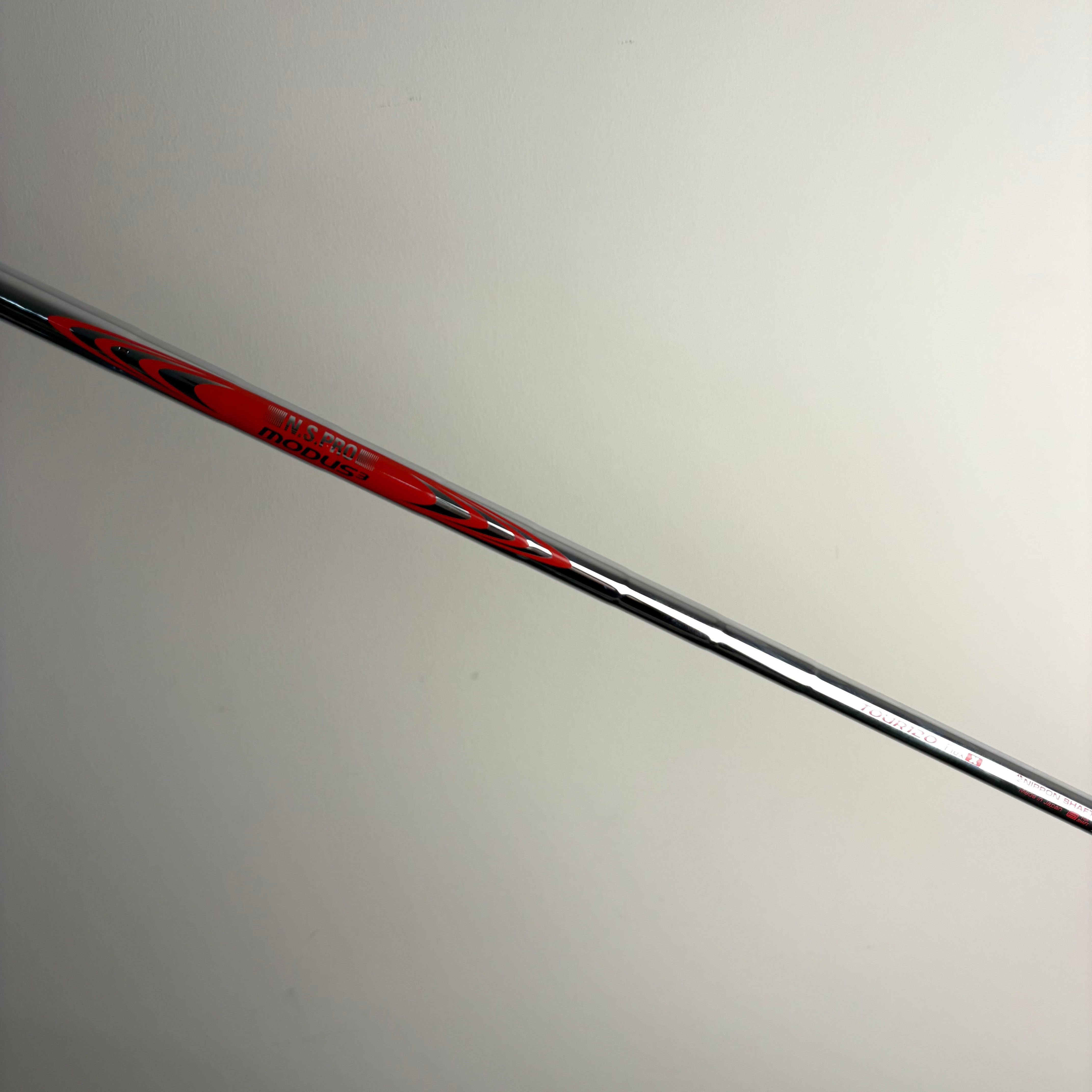TaylorMade P7.CB A Wedge - NS.Pro Modus 120g X-Stiff - MCC Black/Red Grip