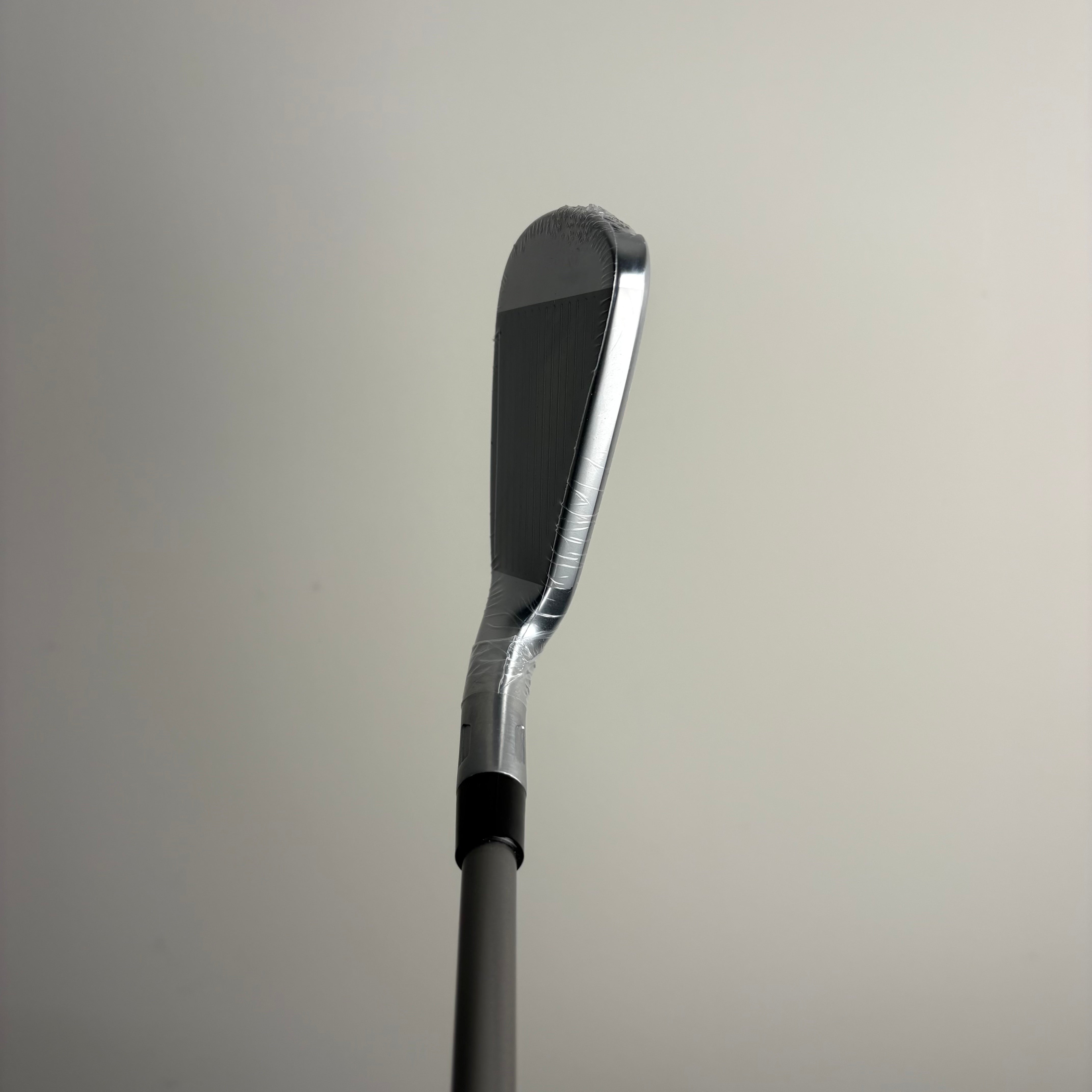 TaylorMade Qi 6 Iron - Kalea Gold 40g Ladies Shaft - Superstroke Grip