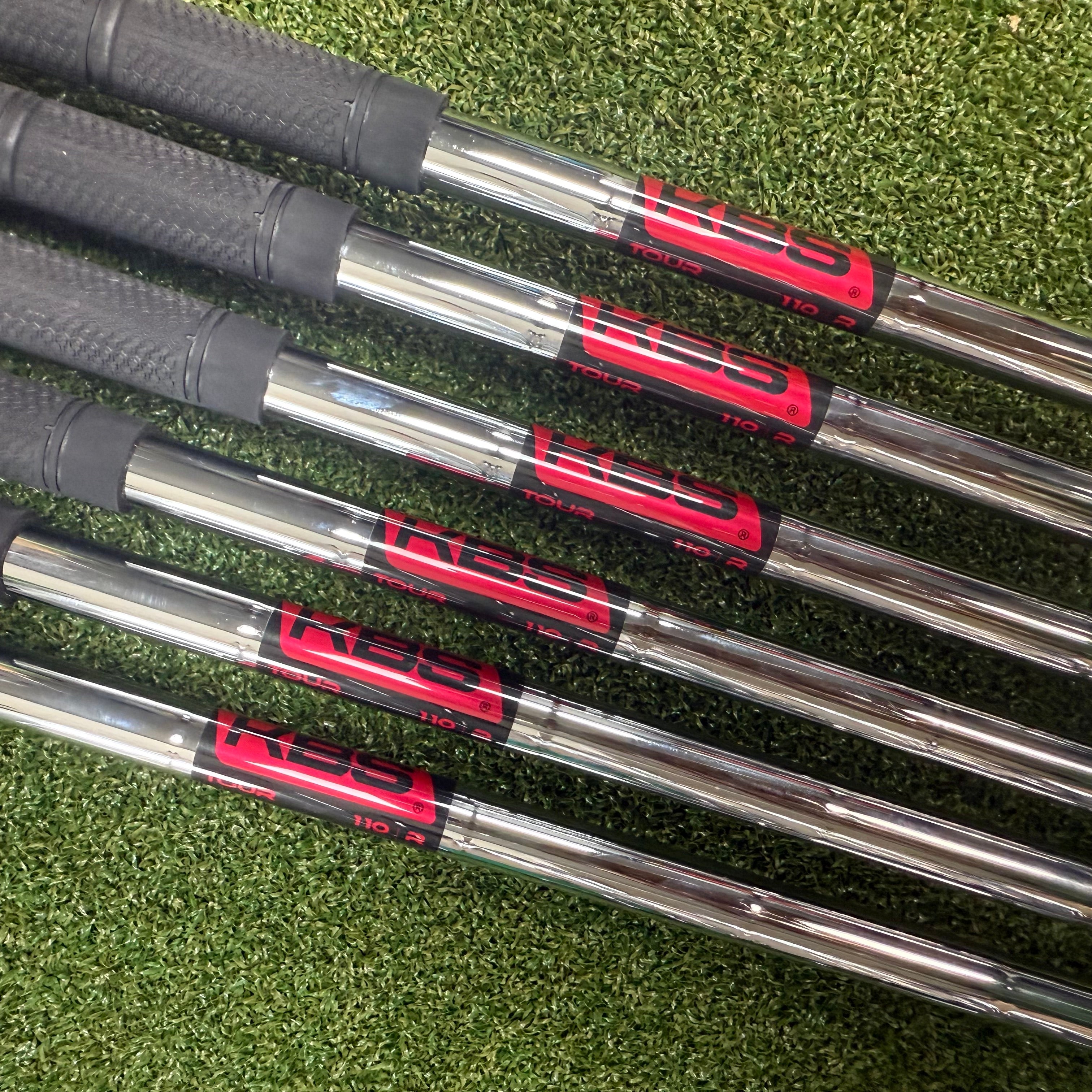 PXG 0311 XP Gen 7 Irons 5-PW - KBS TOUR 110g Regular - Lamkin Grips