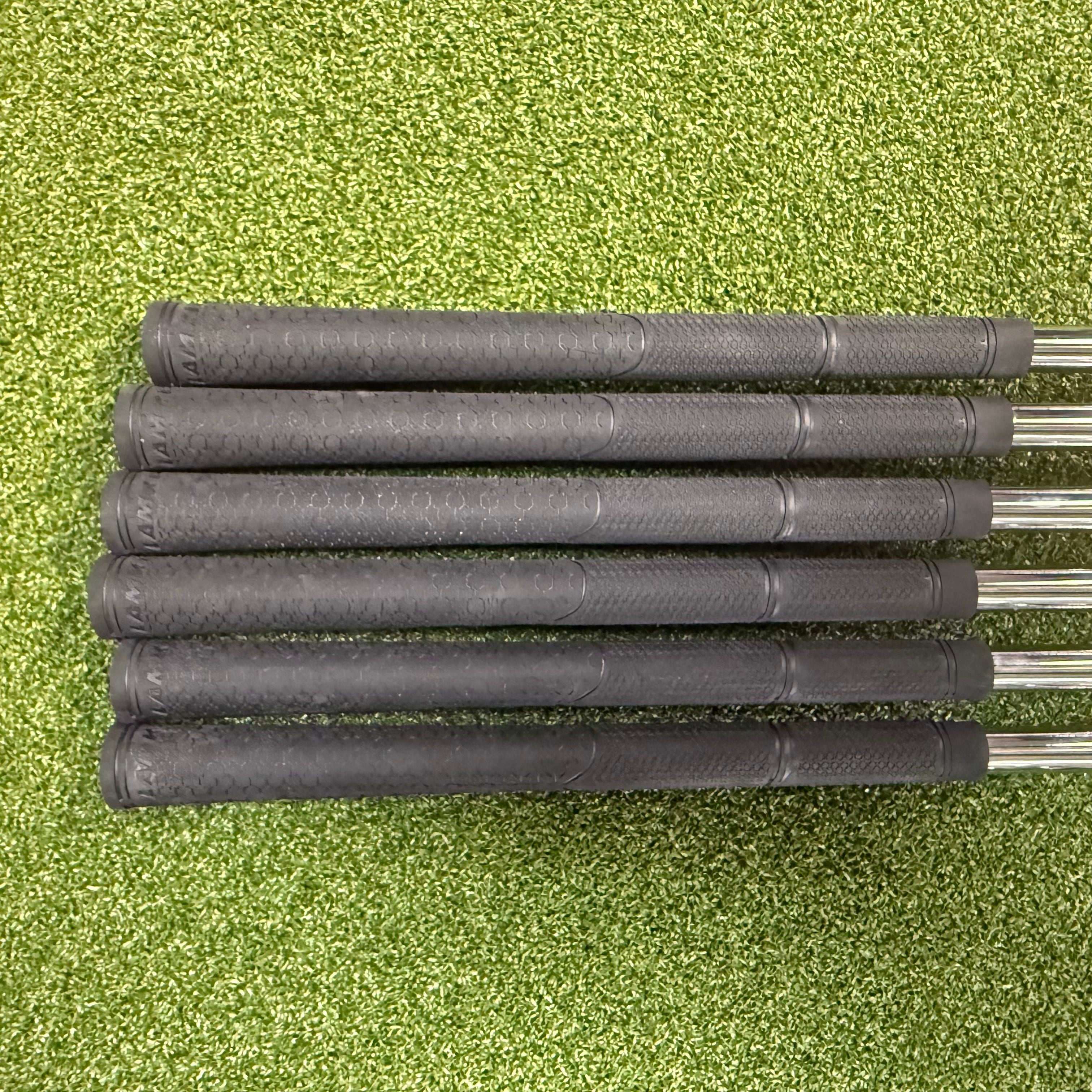 PXG 0311 XP Gen 7 Irons 5-PW - KBS TOUR 110g Regular - Lamkin Grips