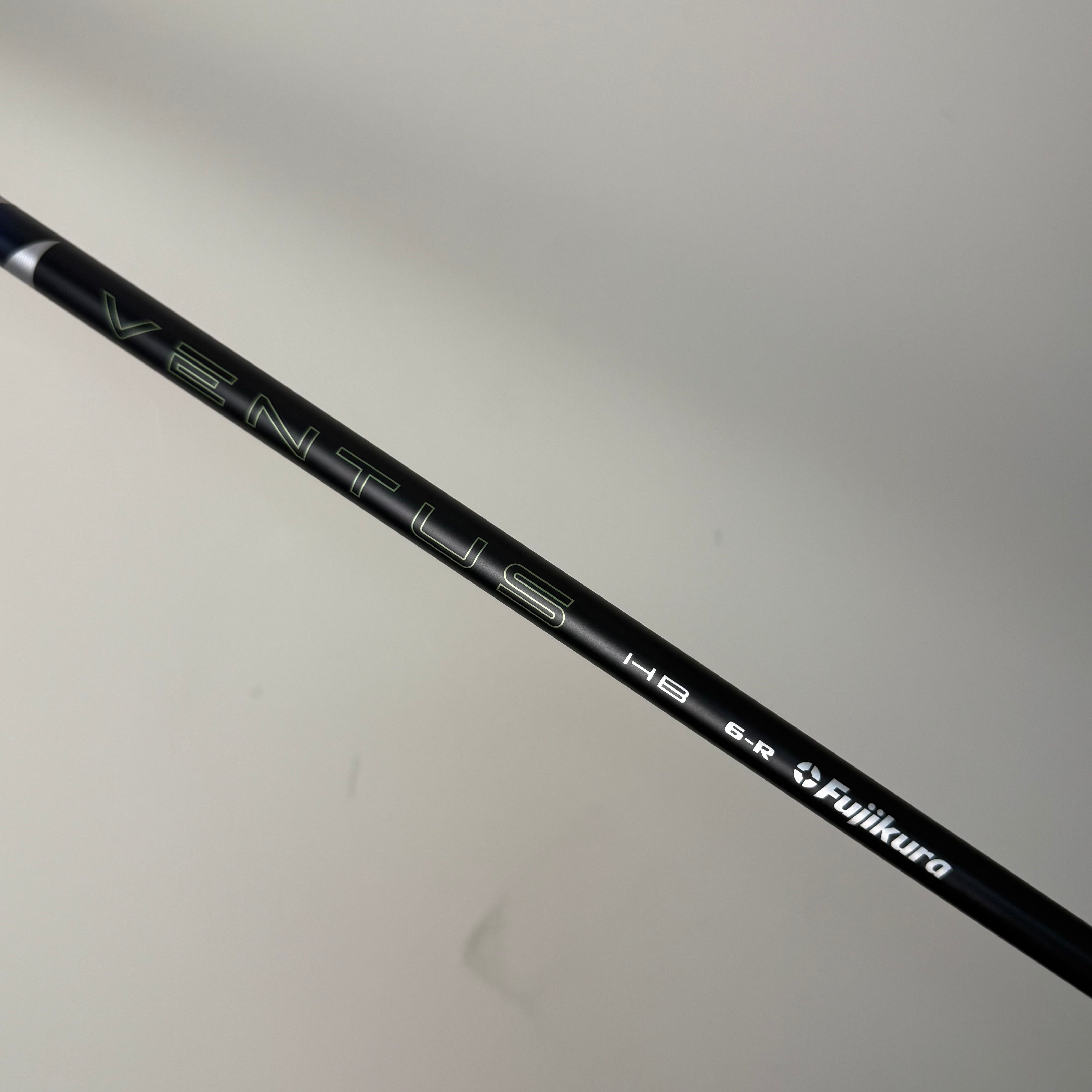 TaylorMade Qi35 4 Hybird 22° - Ventus Blue HB 60g Regular - Z-Grip