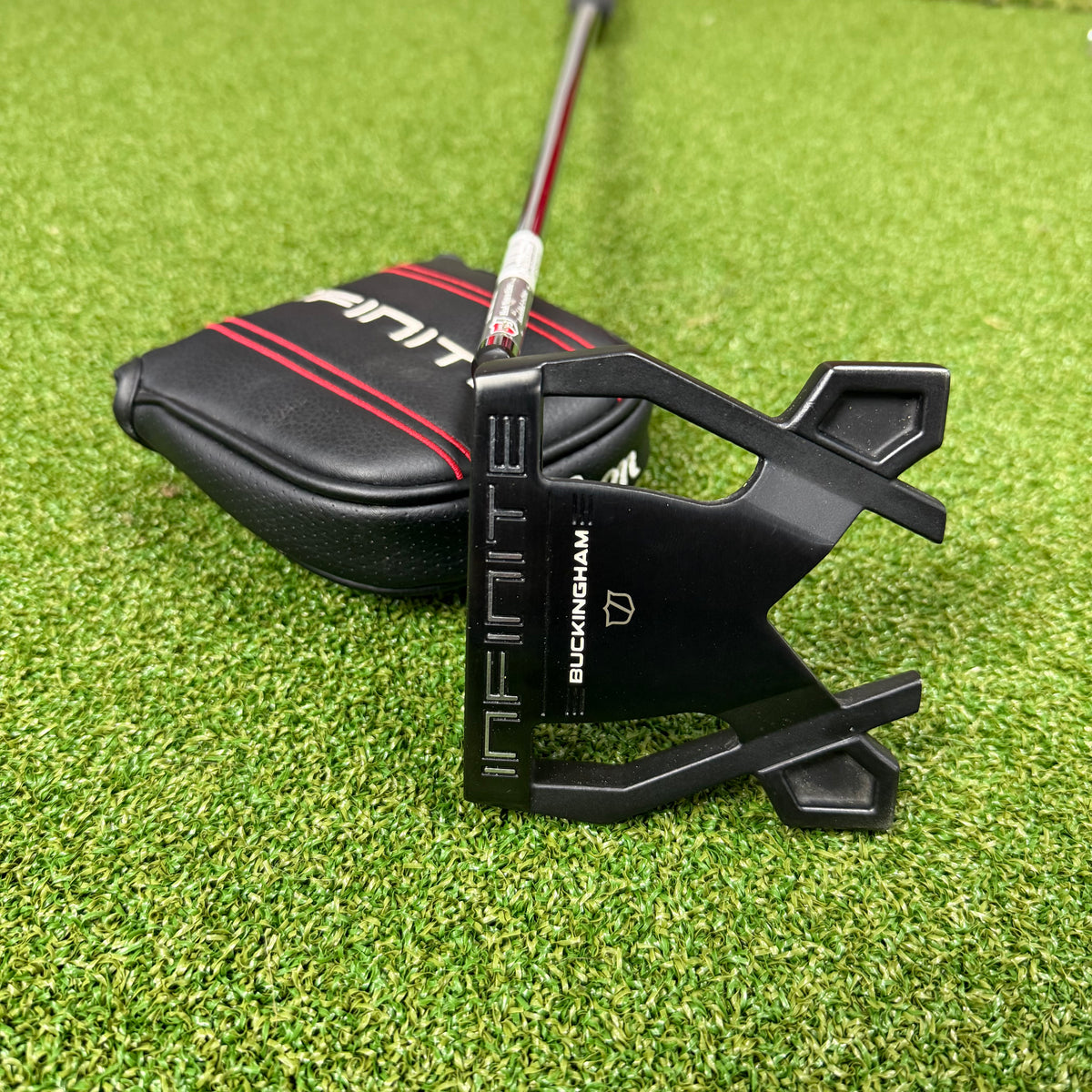 Wilson Infinite Buckingham Putter - Wilson Infinite Steel Shaft - Wilson Infinite Midsize Grip