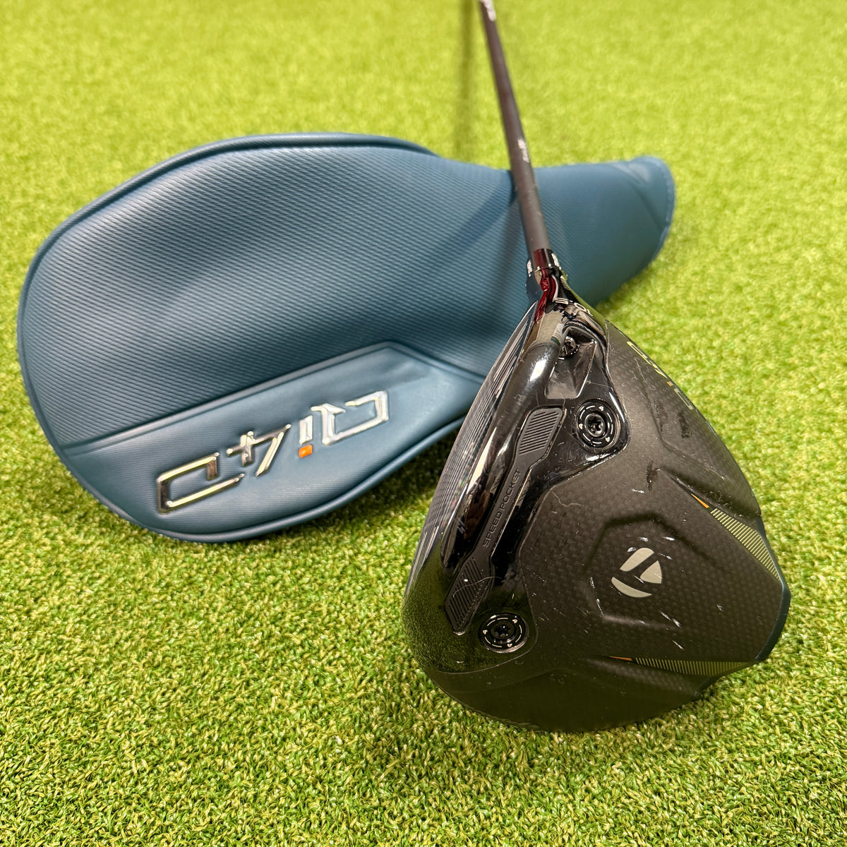 Taylormade QI4D Driver - 10.5 Degree - Mitsubishi Chemical Kai'li White 60 X Flex - Golf Pride Z Grip