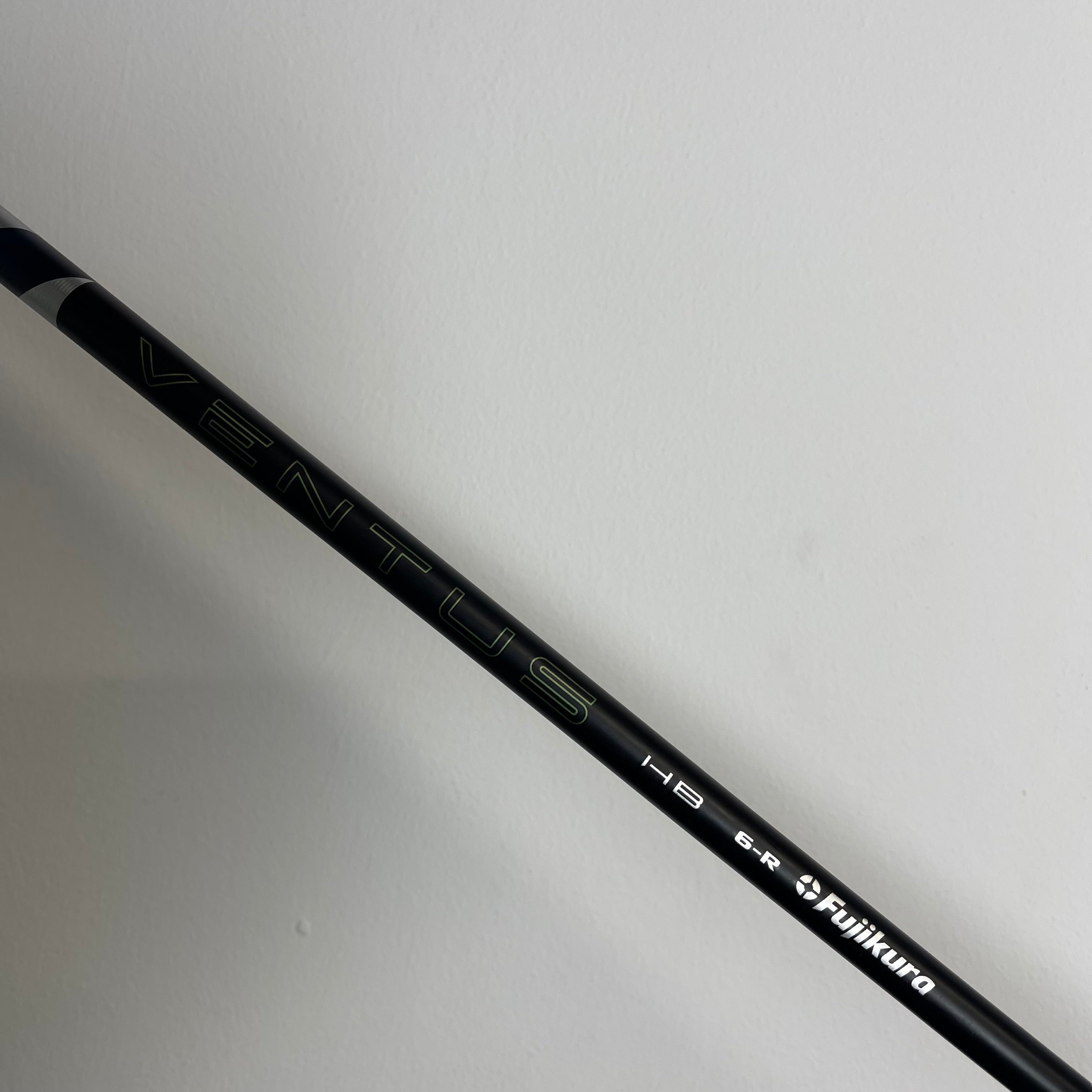 TaylorMade Qi35 4 Hybrid - 22° - Ventus Blue 60g Regular - Z-Grip