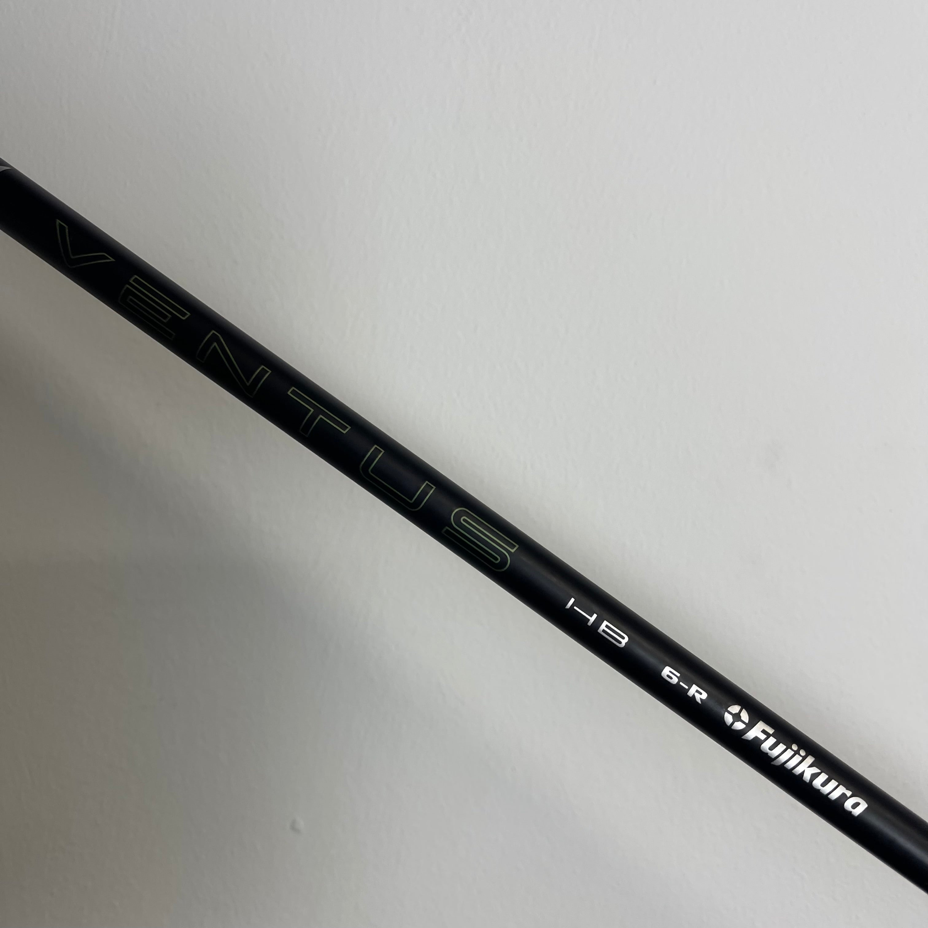 TaylorMade Qi35 4 Hybrid - 22° - Ventus Blue 60g Regular - Z-Grip - LEFT HANDED