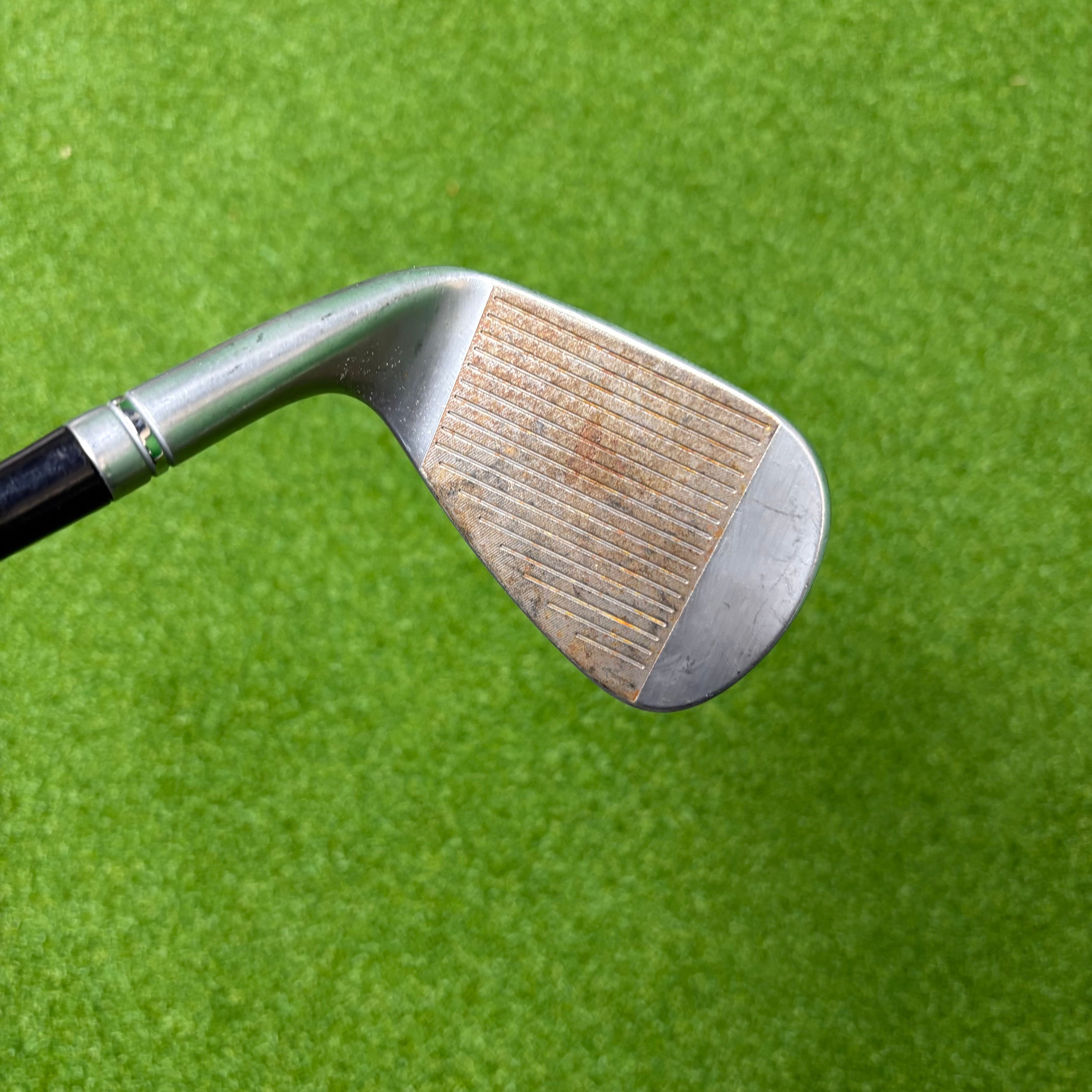 TaylorMade Milled Grind 4 46°/09 SB - Dynamic Gold Tour Issue 115g Wedge Flex - RAW FACE - Lamkin Crossline