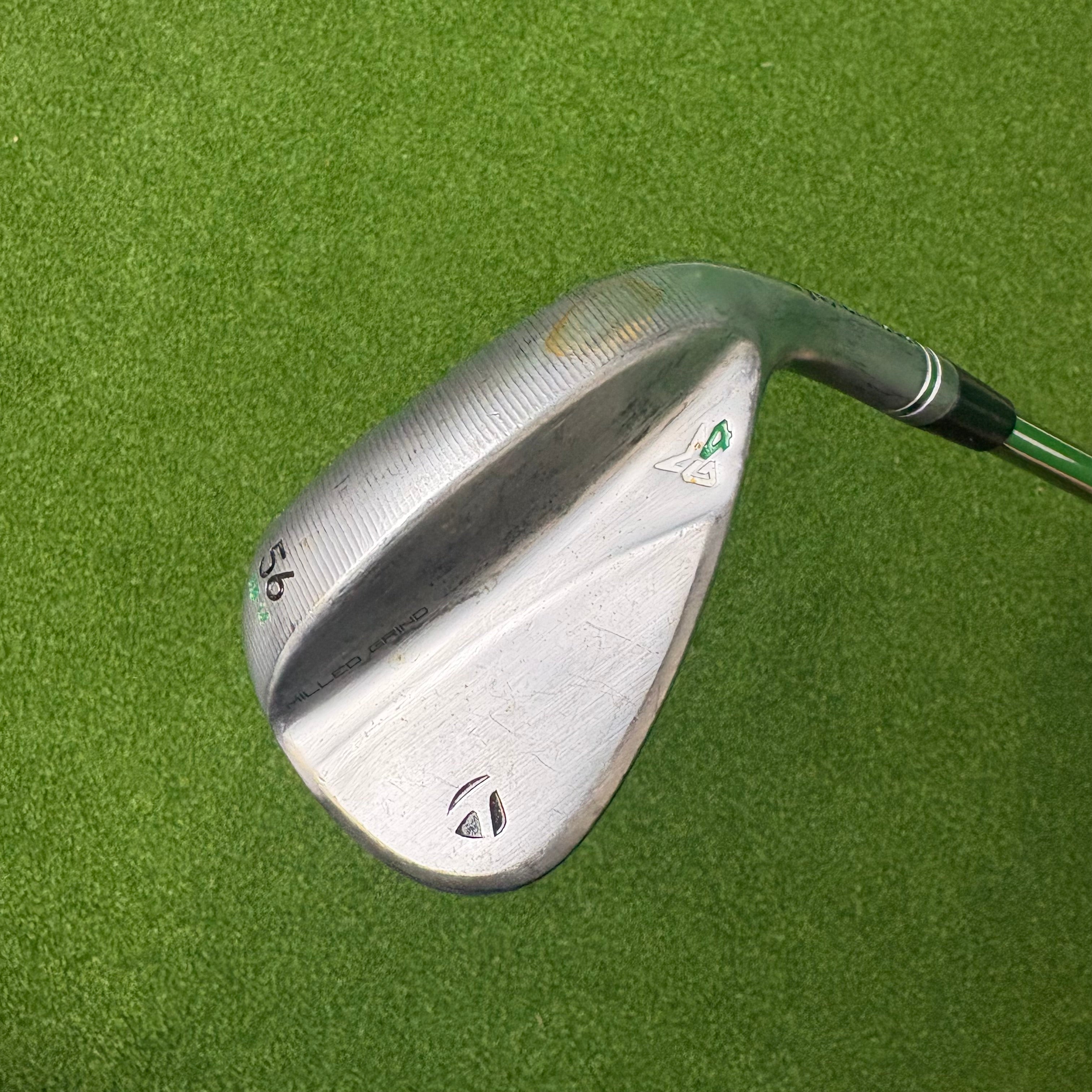 TaylorMade Milled Grind 4 56°/14 HB - Dynamic Gold Tour Issue 115g Wedge Flex - RAW FACE - Lamkin Crossline