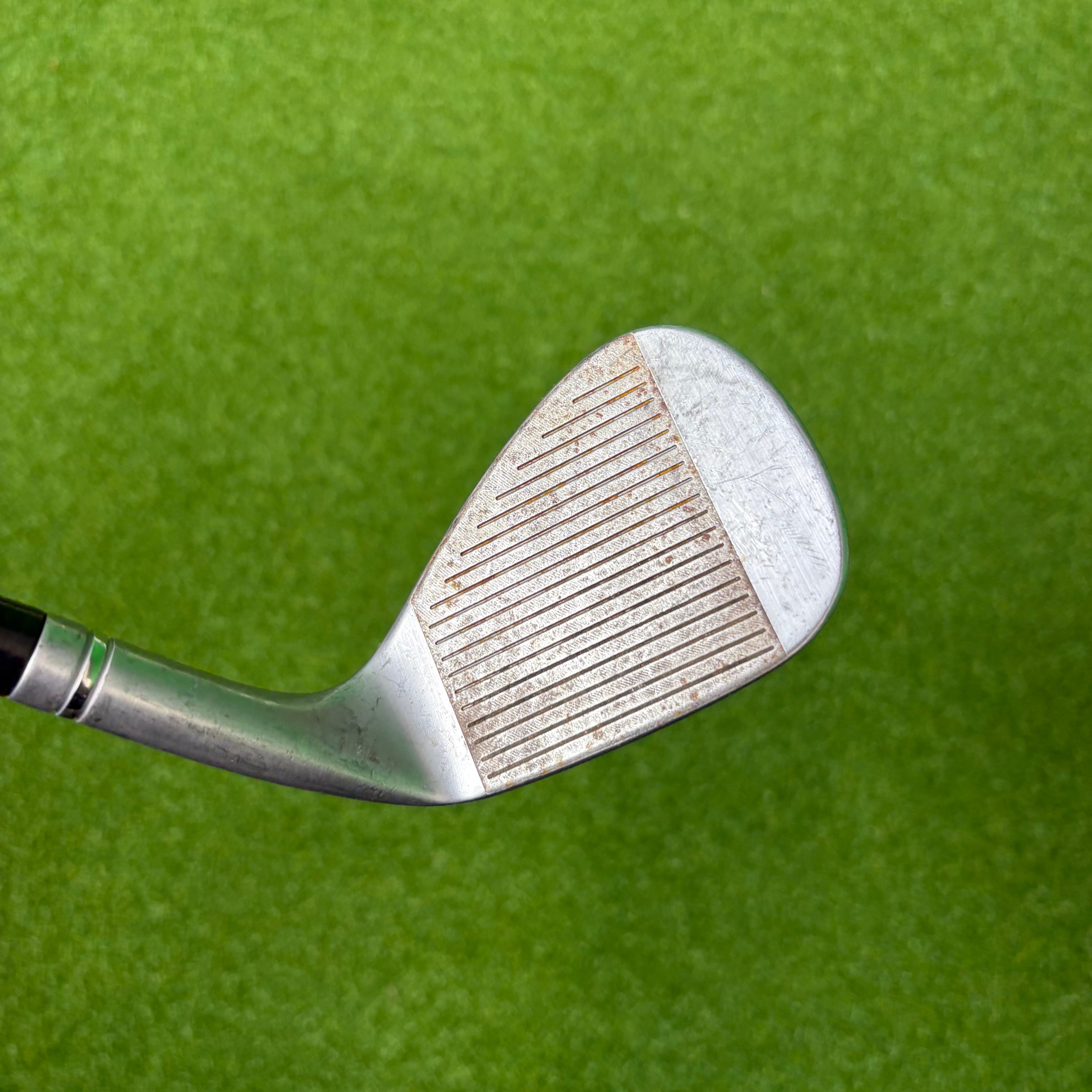 TaylorMade Milled Grind 4 52°/09 SB - Dynamic Gold Tour Issue 115g Wedge Flex - RAW FACE - Lamkin Crossline - LEFT HANDED